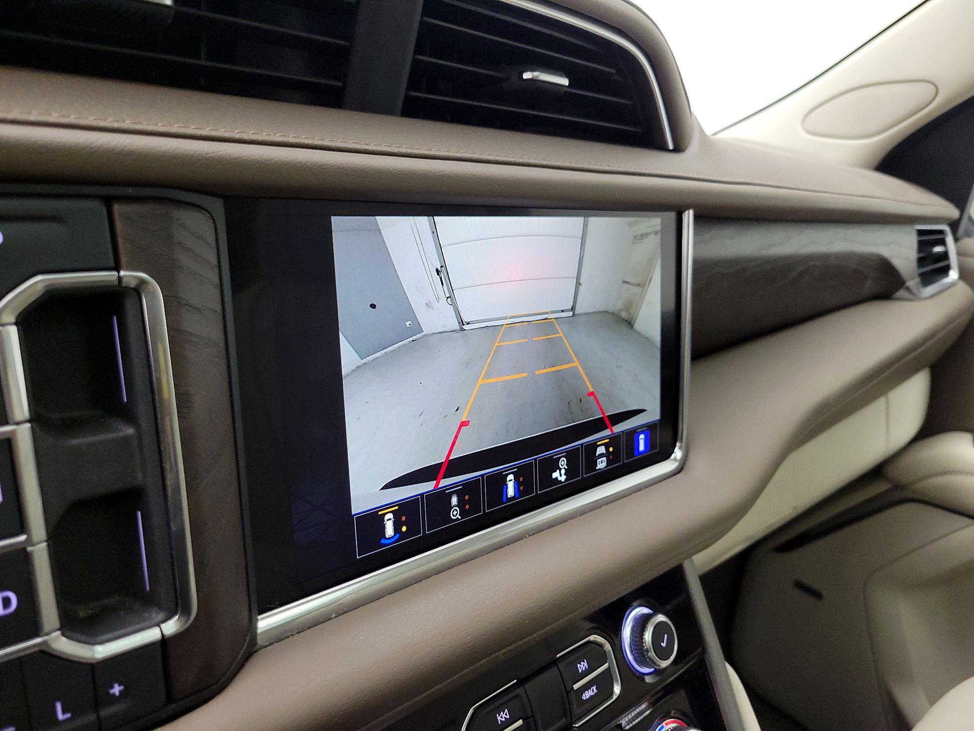 Thumbnail: 2022 GMC Yukon XL - 15