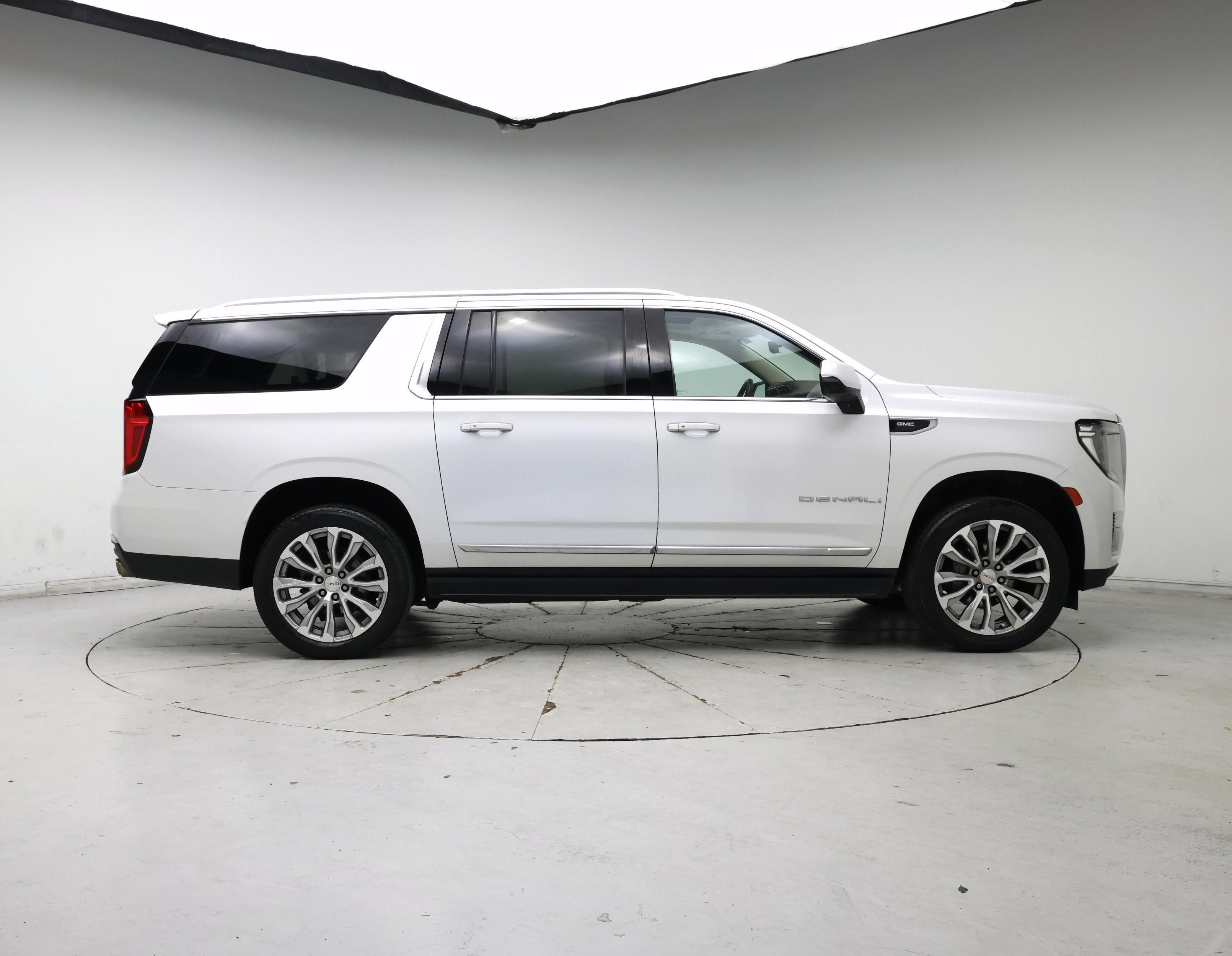 Thumbnail: 2022 GMC Yukon XL - 7