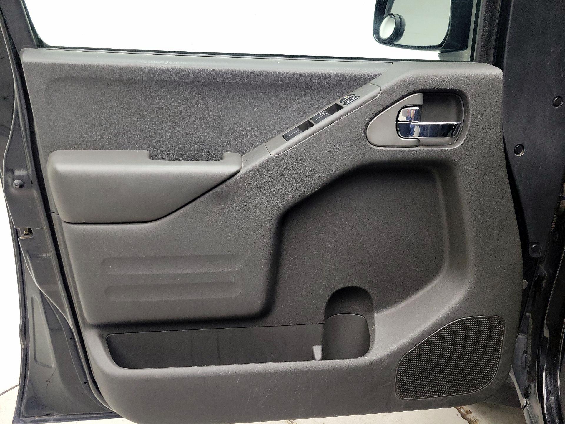 Thumbnail: 2016 Nissan Frontier - 12