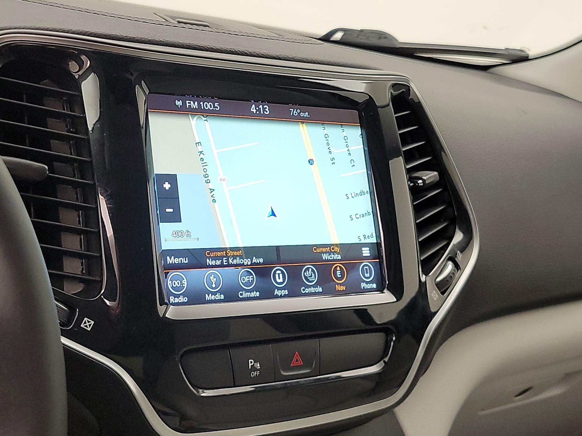 Thumbnail: 2019 Jeep Cherokee - 14