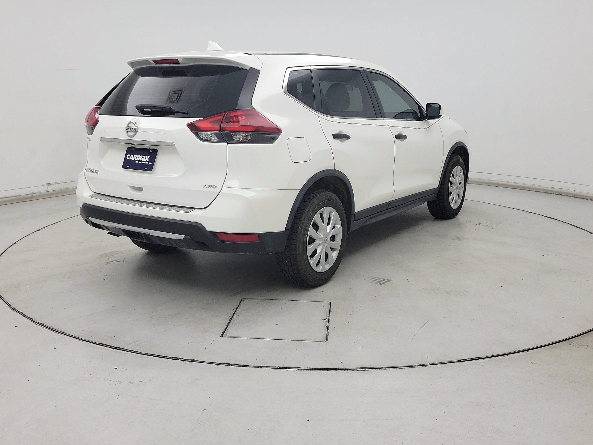 Thumbnail: 2020 Nissan Rogue - 5