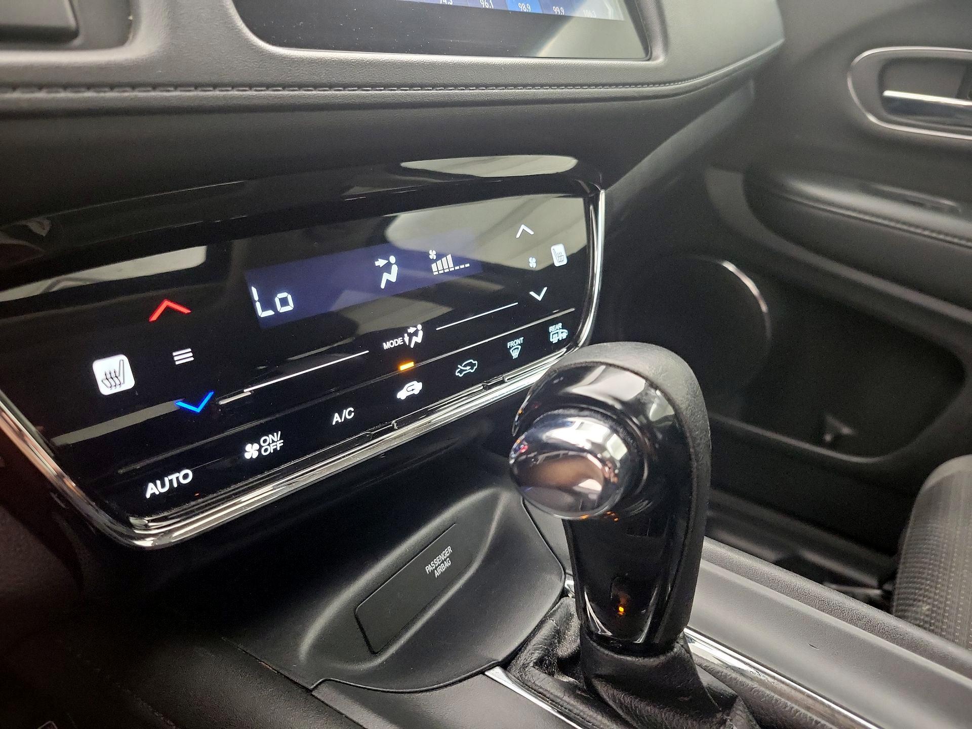 Thumbnail: 2019 Honda HR-V - 16