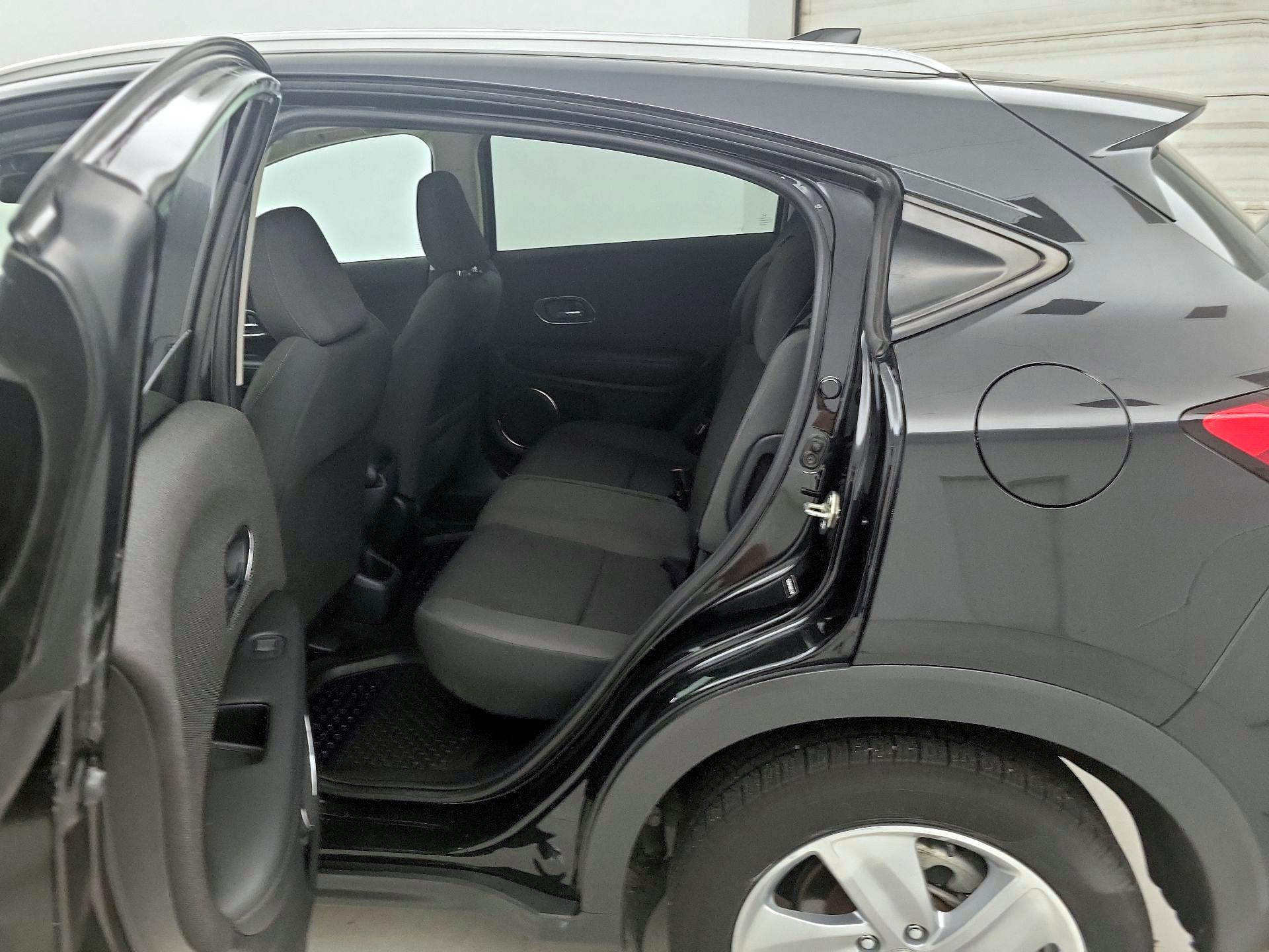 Thumbnail: 2019 Honda HR-V - 20