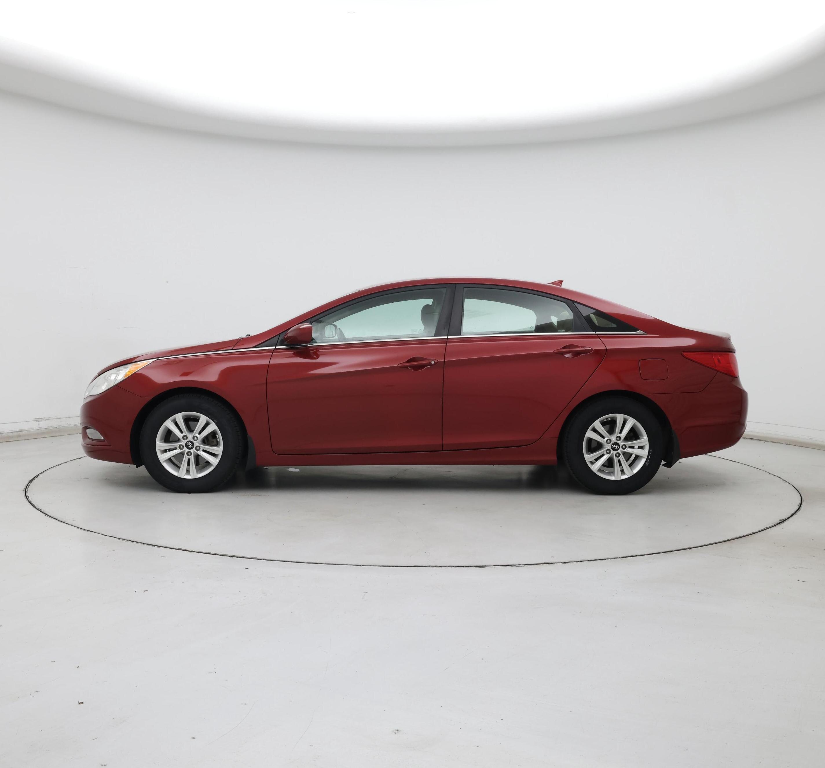 Thumbnail: 2013 Hyundai Sonata - 3