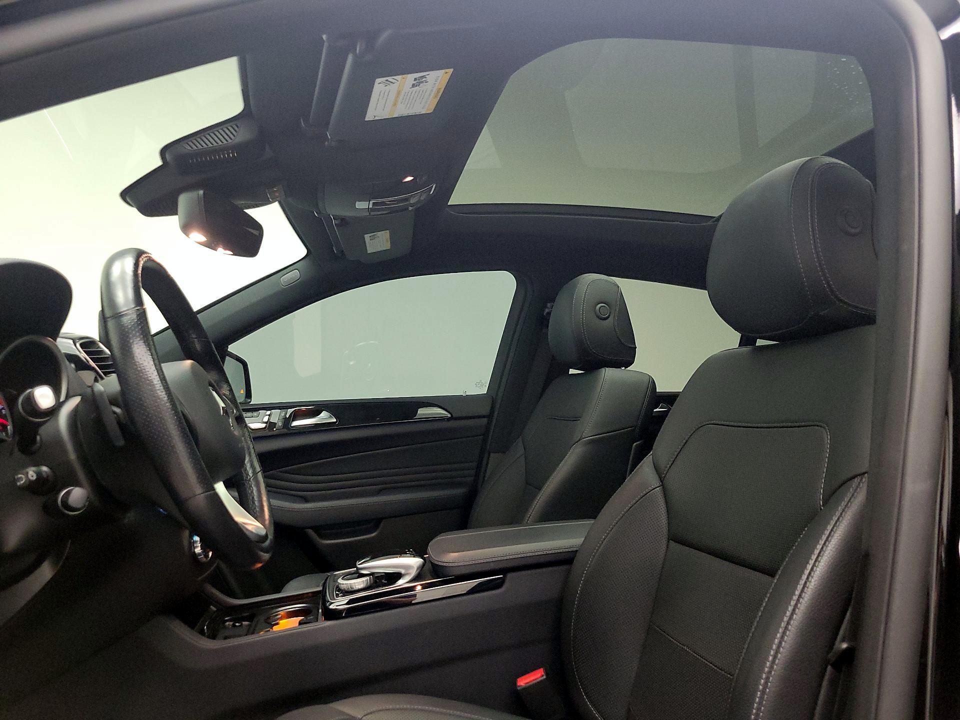 Thumbnail: 2019 Mercedes-Benz GLE - 20