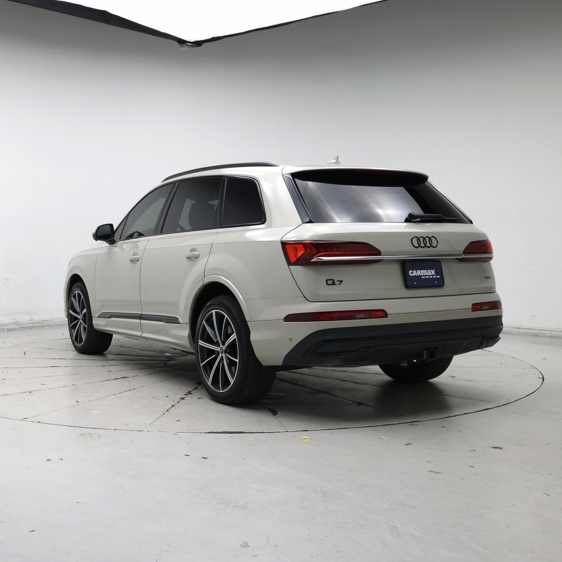 Thumbnail: 2021 Audi Q7 - 2