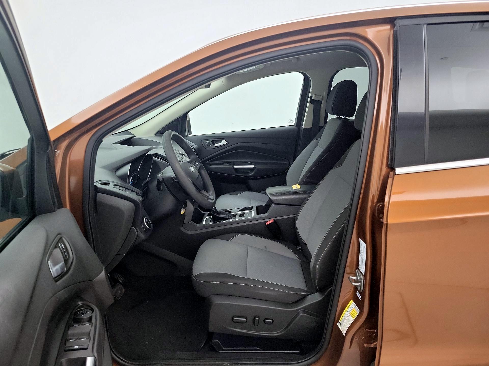 Thumbnail: 2017 Ford Escape - 9