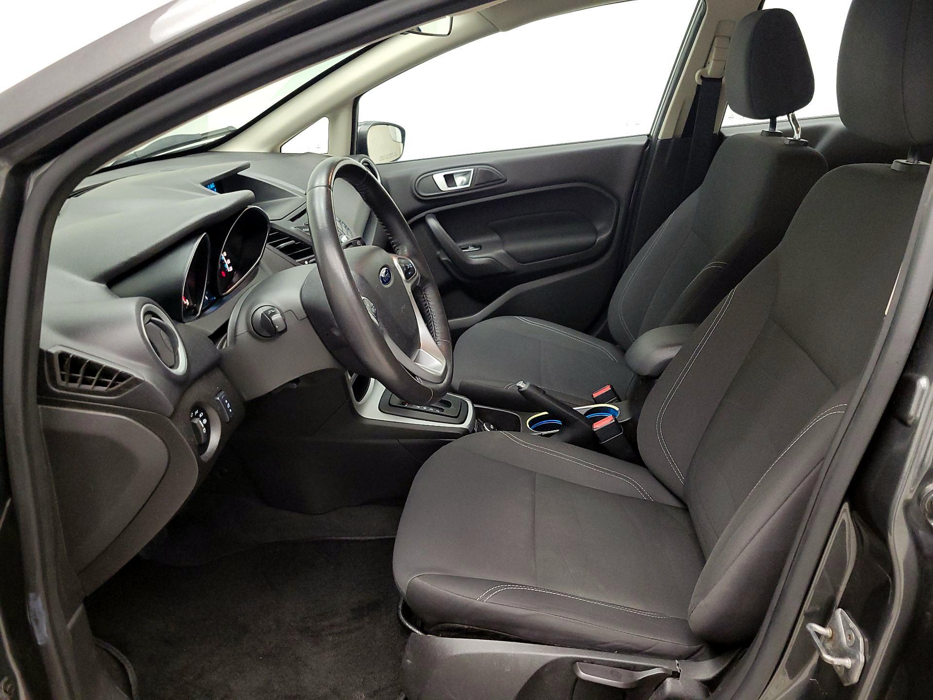 Thumbnail: 2016 Ford Fiesta - 11