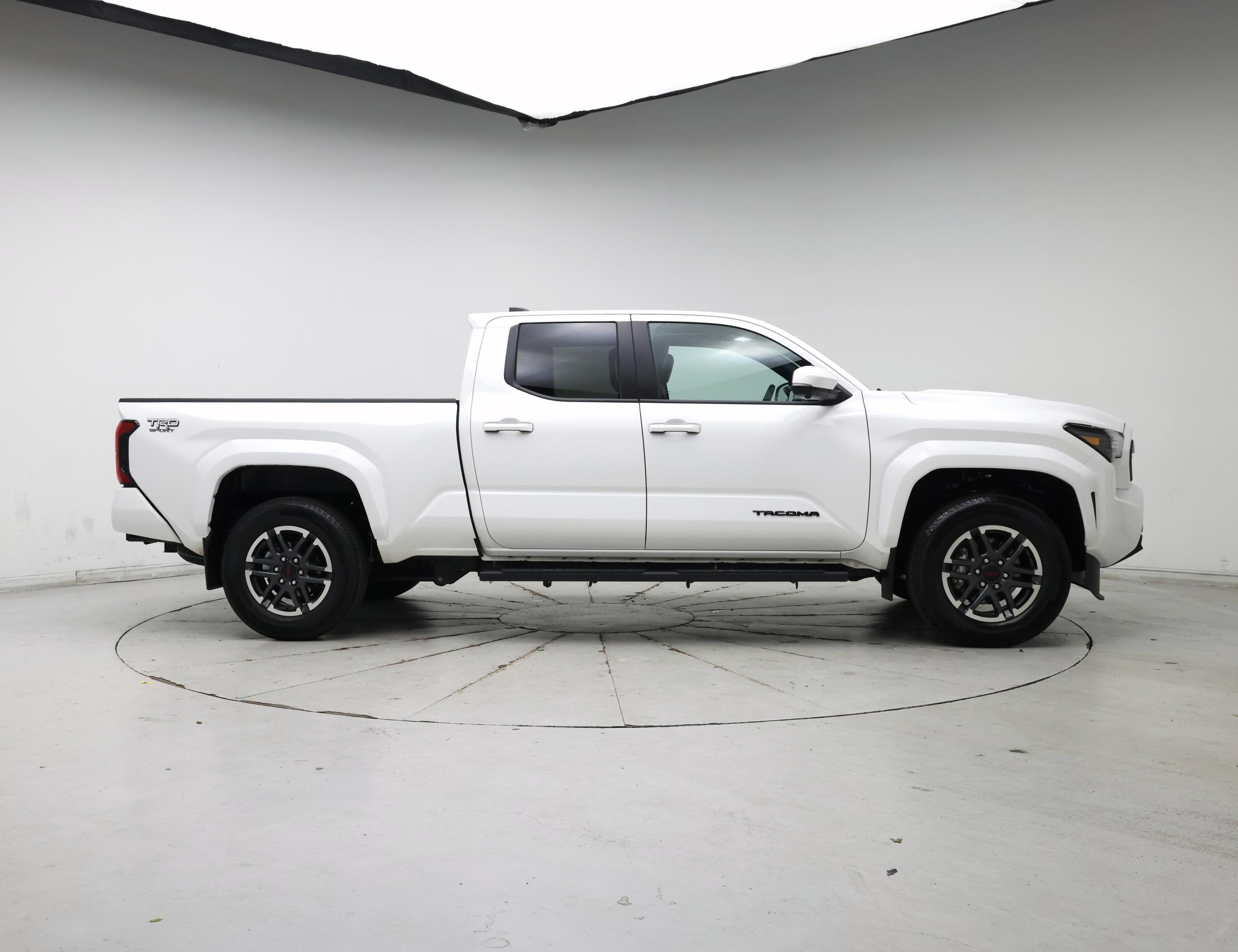 Thumbnail: 2024 Toyota Tacoma - 7