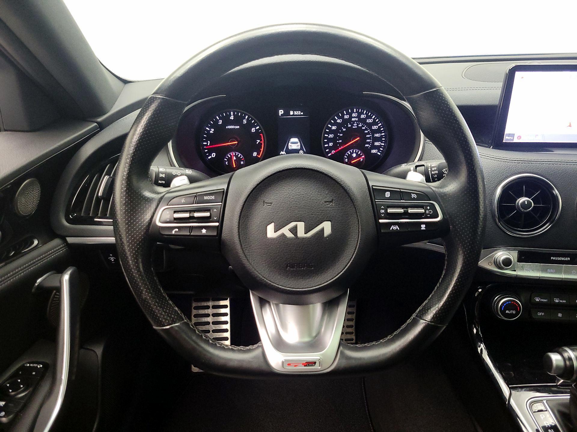 Thumbnail: 2022 Kia Stinger - 10