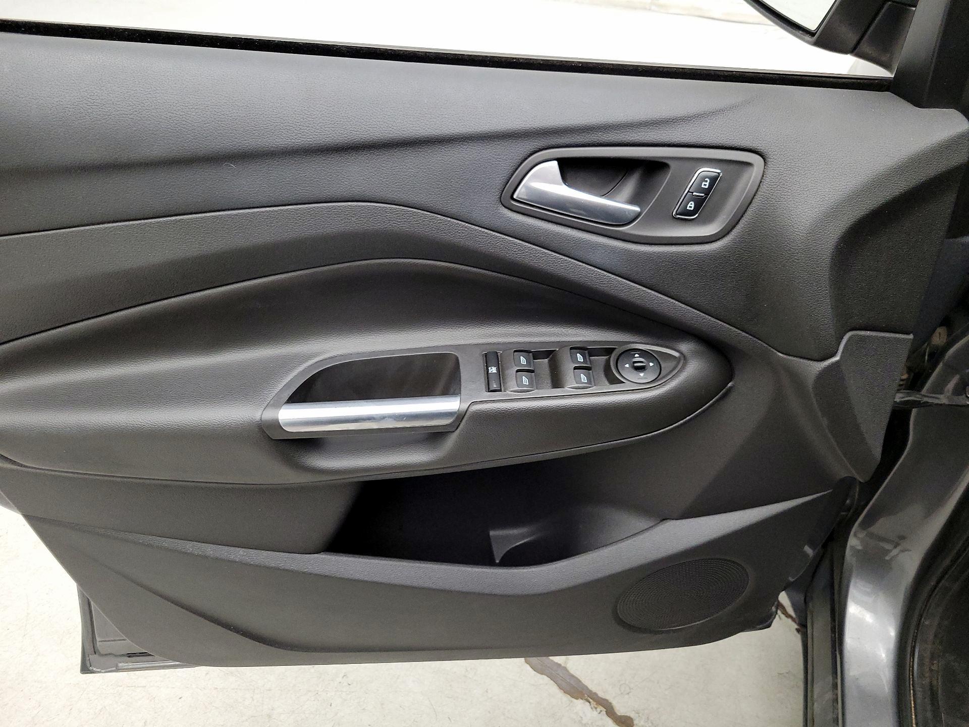 Thumbnail: 2014 Ford Escape - 12