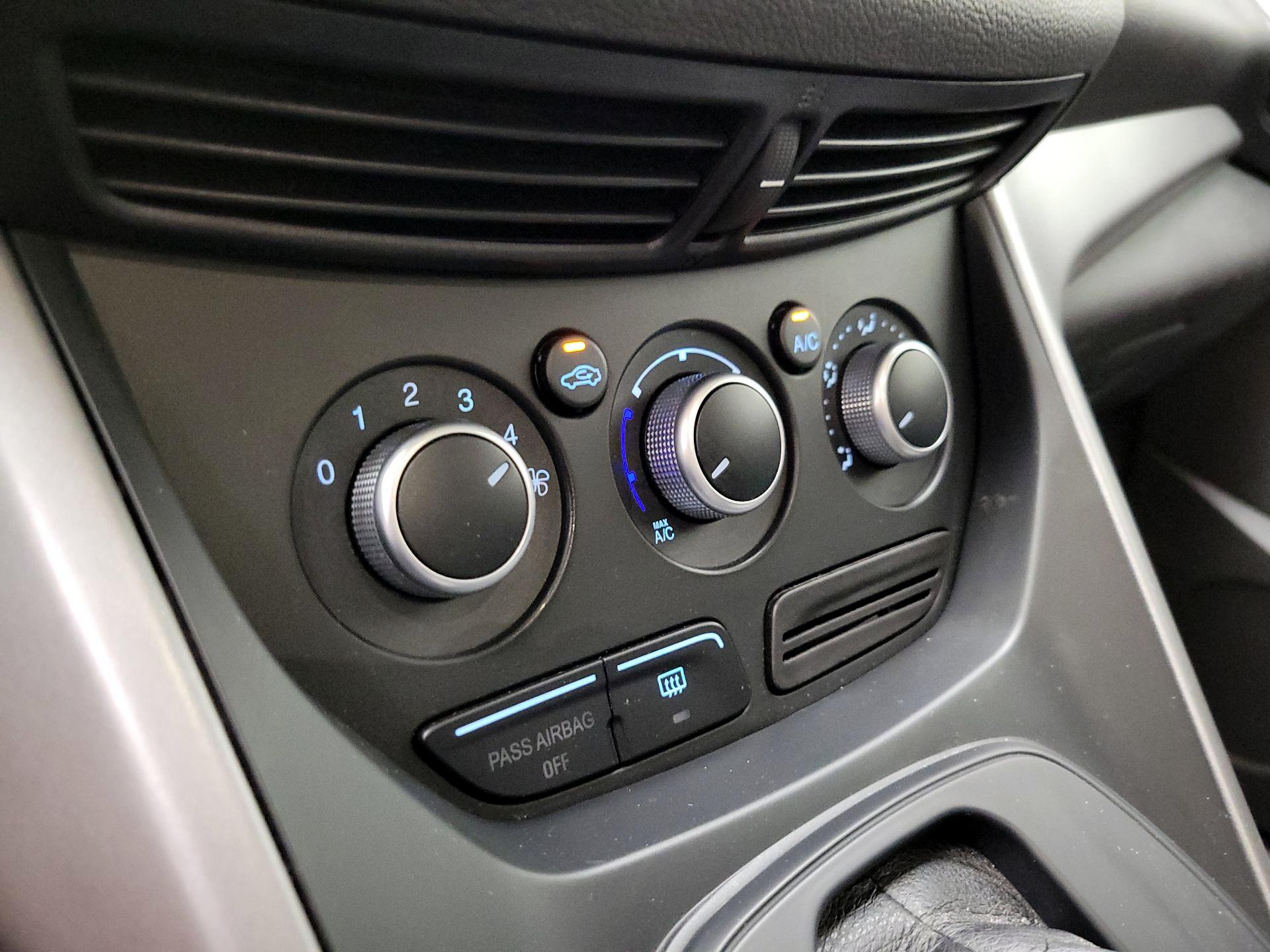 Thumbnail: 2014 Ford Escape - 16