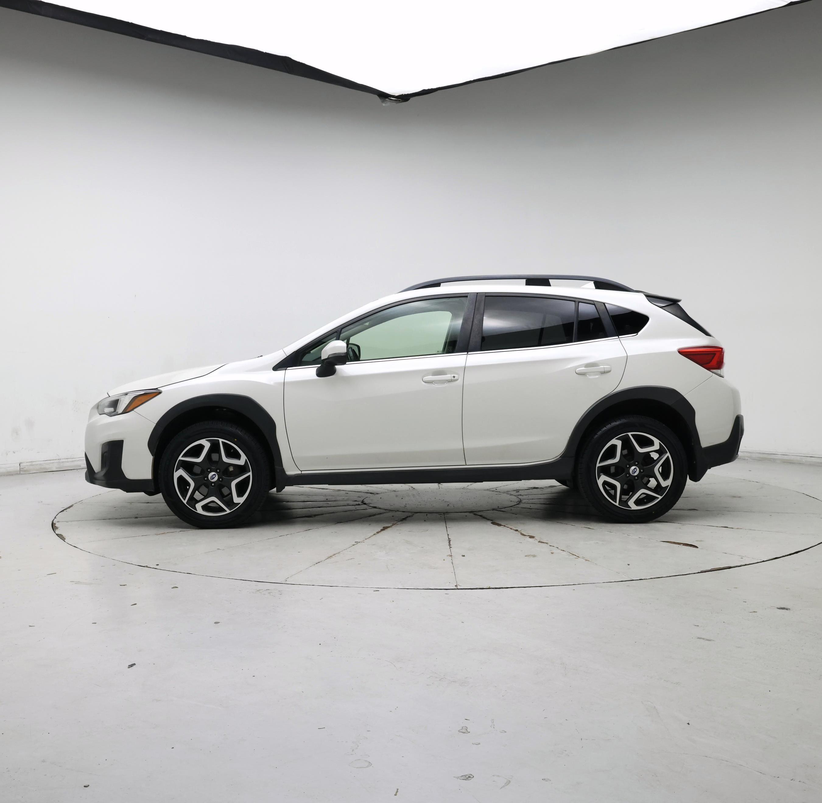 Thumbnail: 2018 Subaru Crosstrek - 3