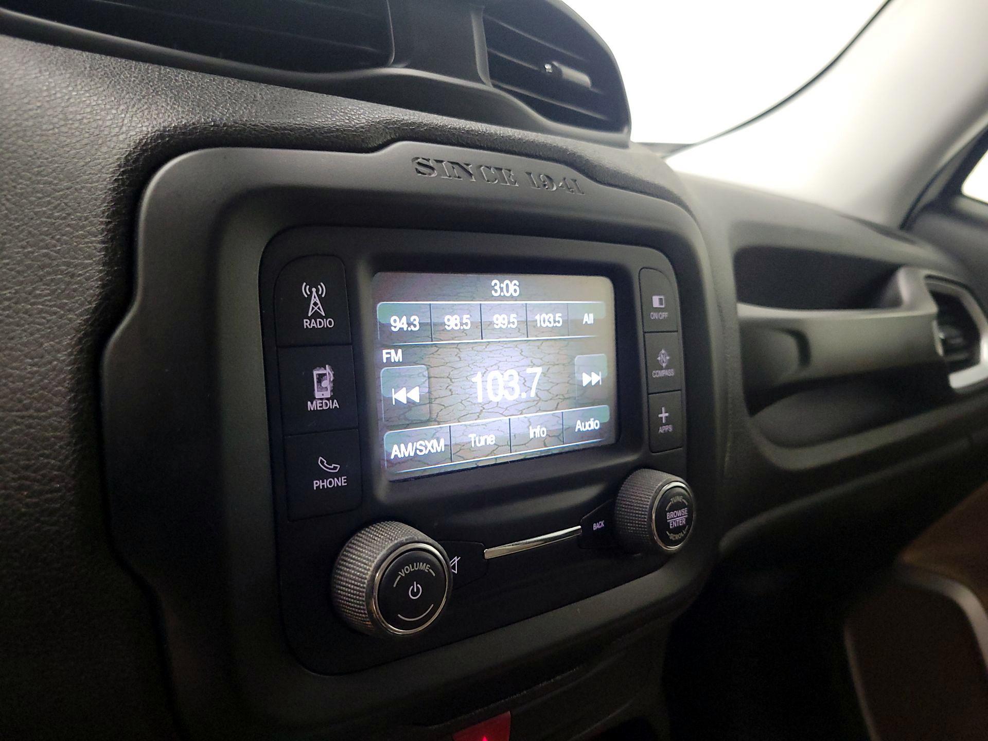 Thumbnail: 2016 Jeep Renegade - 16