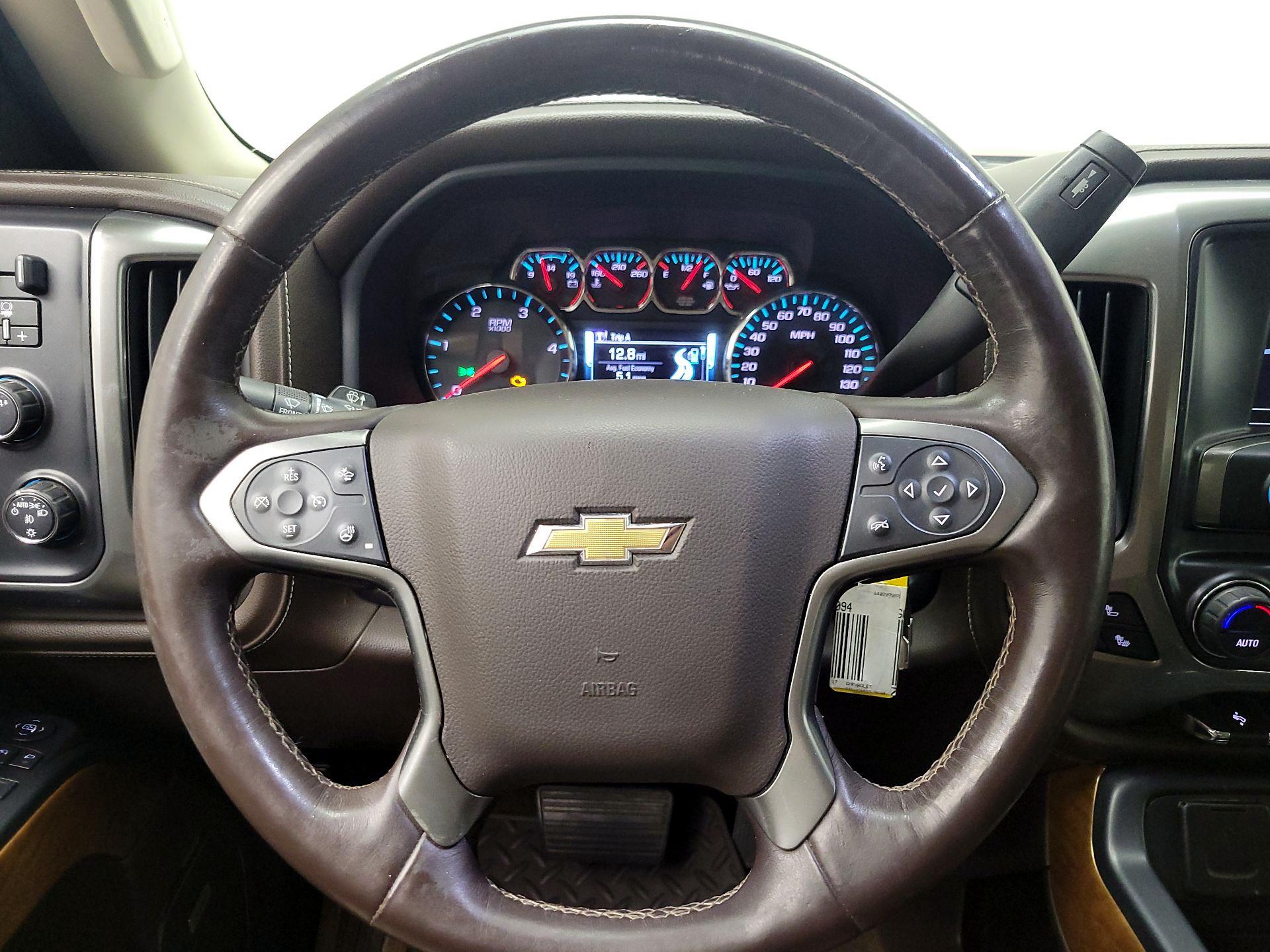 Thumbnail: 2017 Chevrolet Silverado 3500 - 10