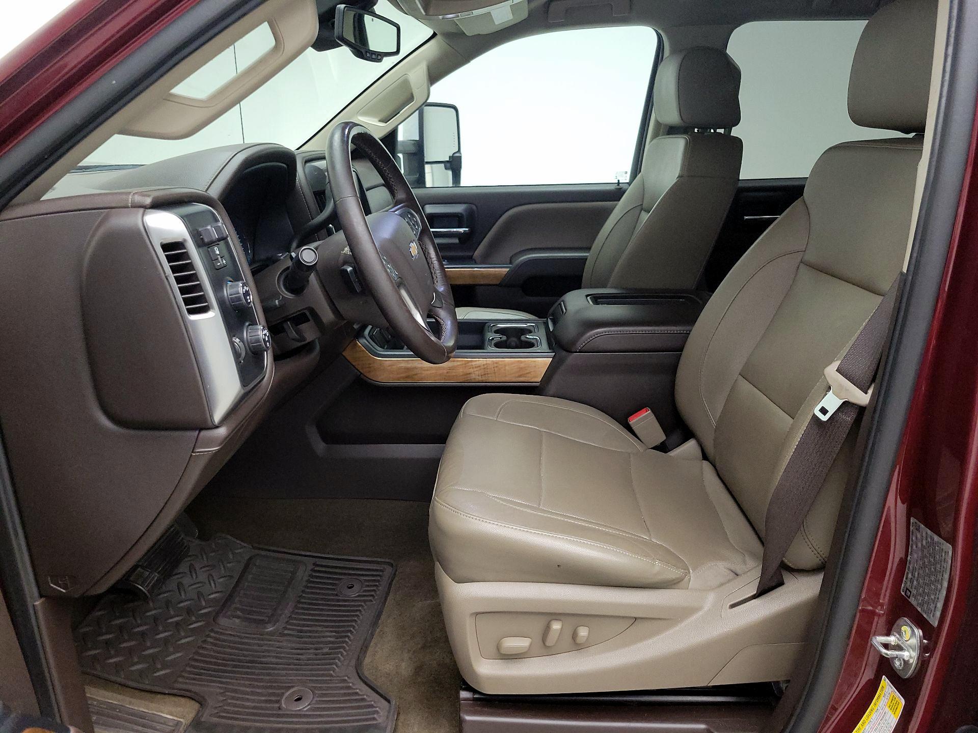 Thumbnail: 2017 Chevrolet Silverado 3500 - 11