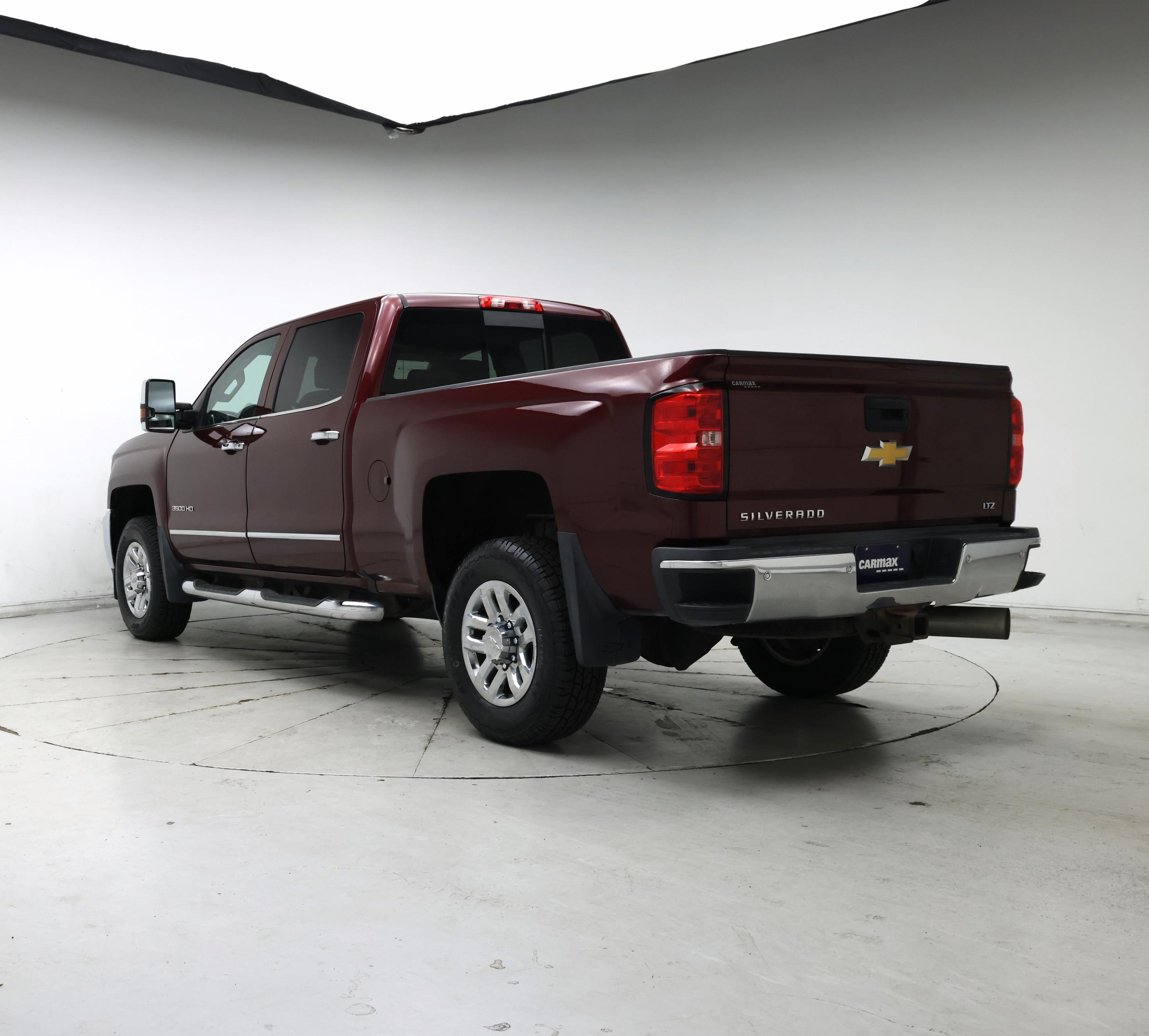 Thumbnail: 2017 Chevrolet Silverado 3500 - 2