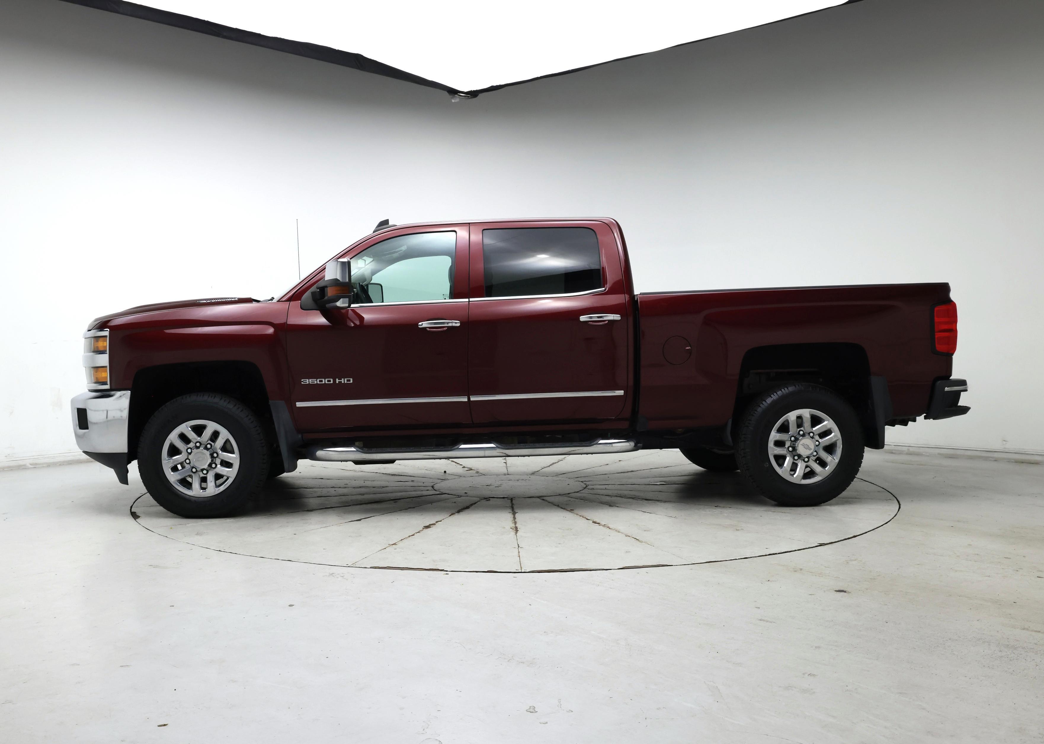 Thumbnail: 2017 Chevrolet Silverado 3500 - 3