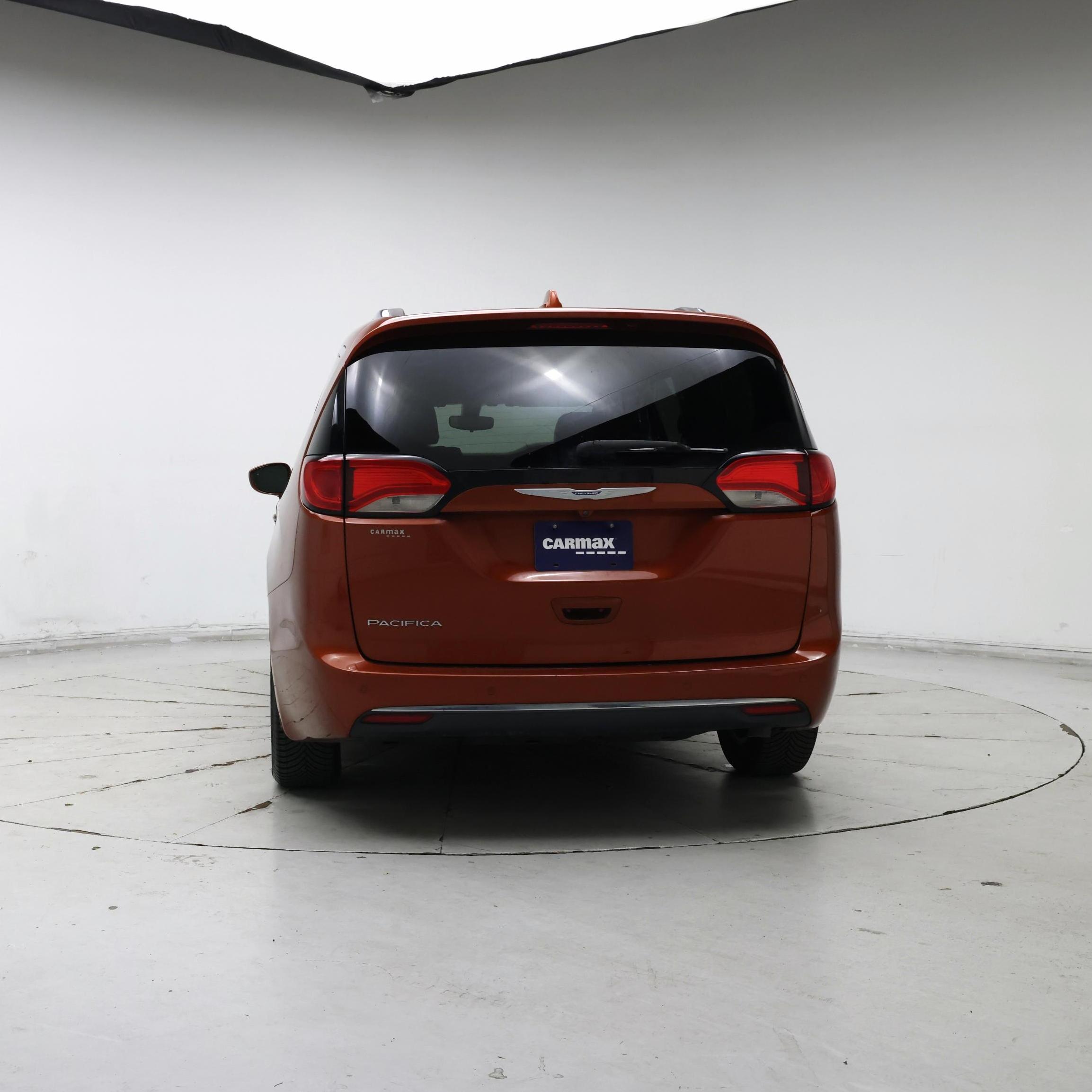 Thumbnail: 2018 Chrysler Pacifica - 6