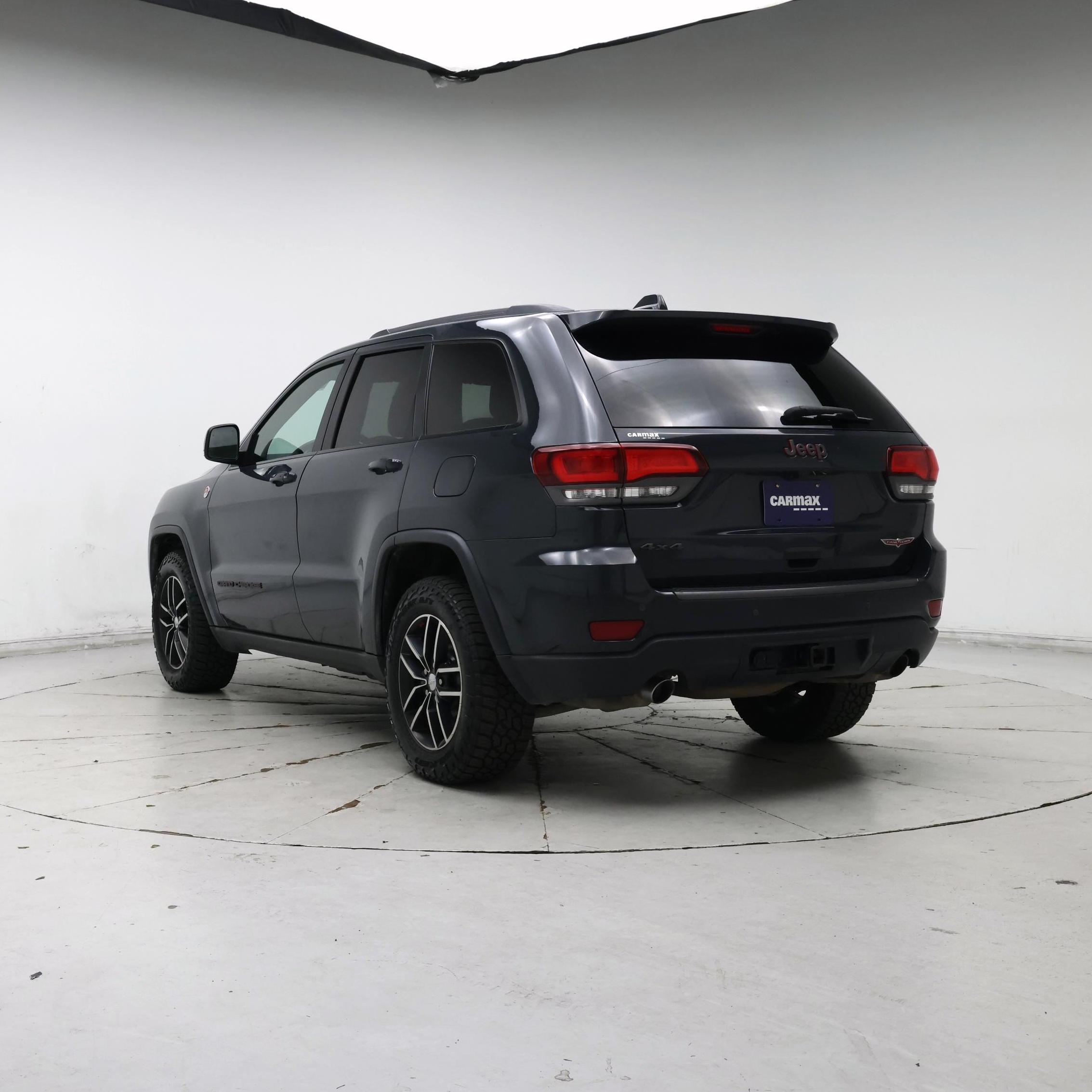 Thumbnail: 2017 Jeep Grand Cherokee - 2