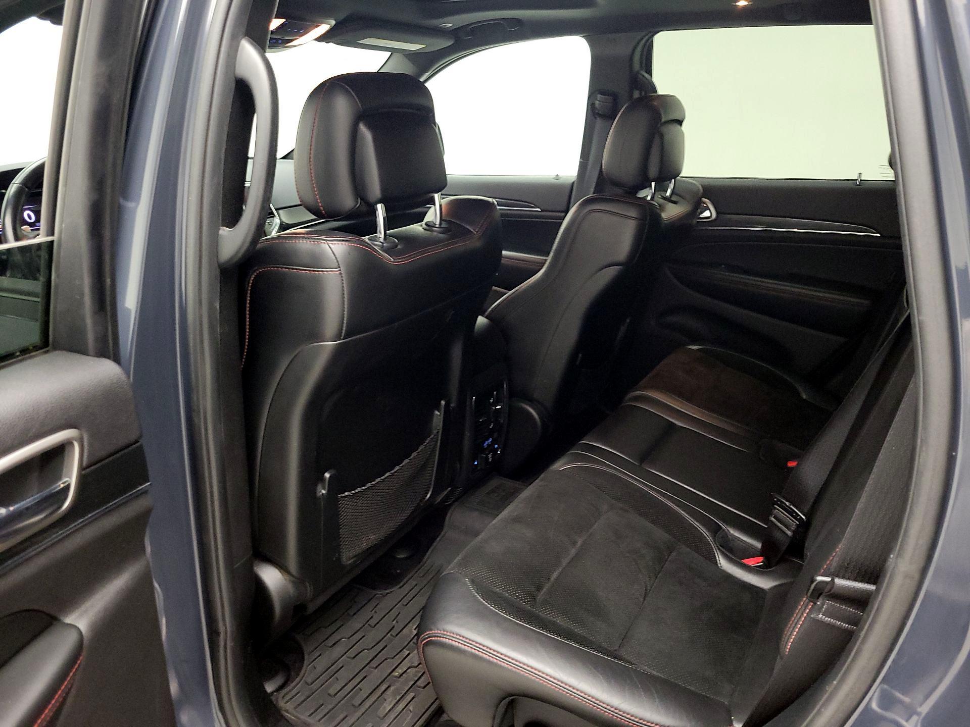 Thumbnail: 2017 Jeep Grand Cherokee - 20