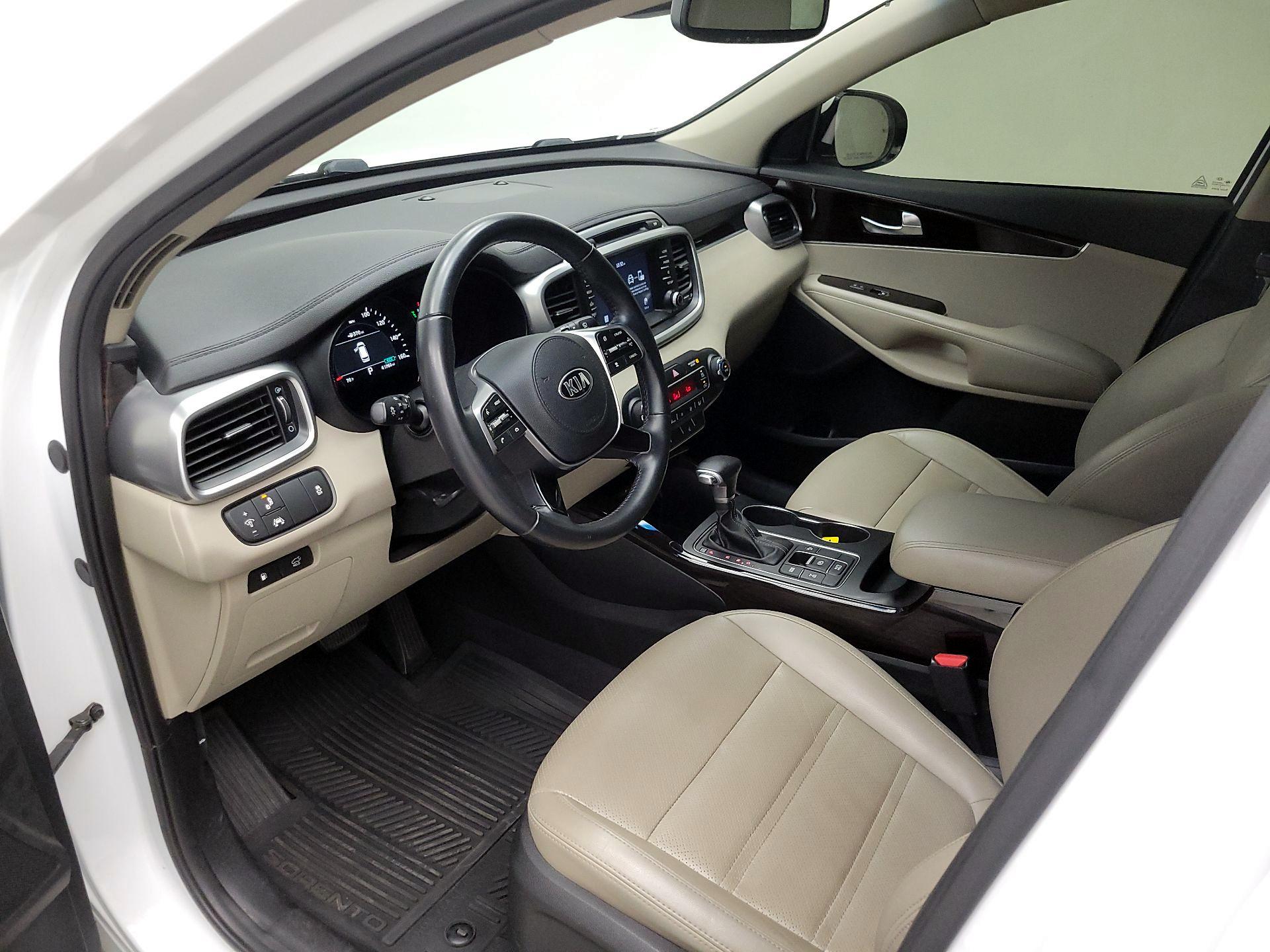 Thumbnail: 2019 Kia Sorento - 11