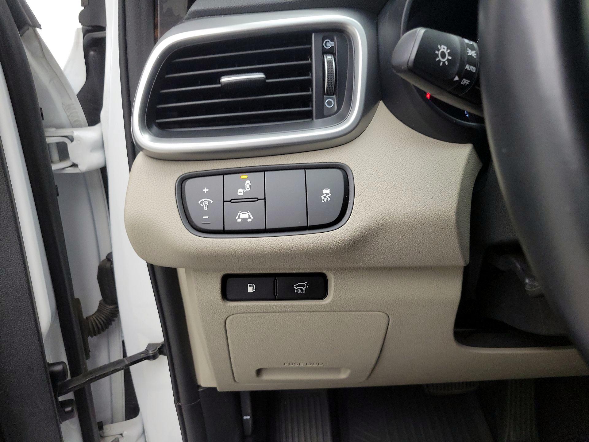 Thumbnail: 2019 Kia Sorento - 13