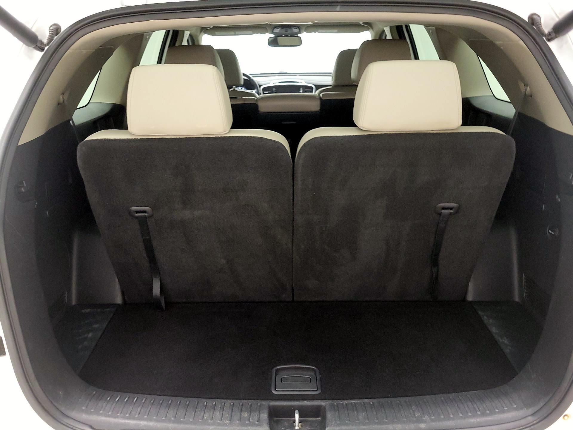 Thumbnail: 2019 Kia Sorento - 20