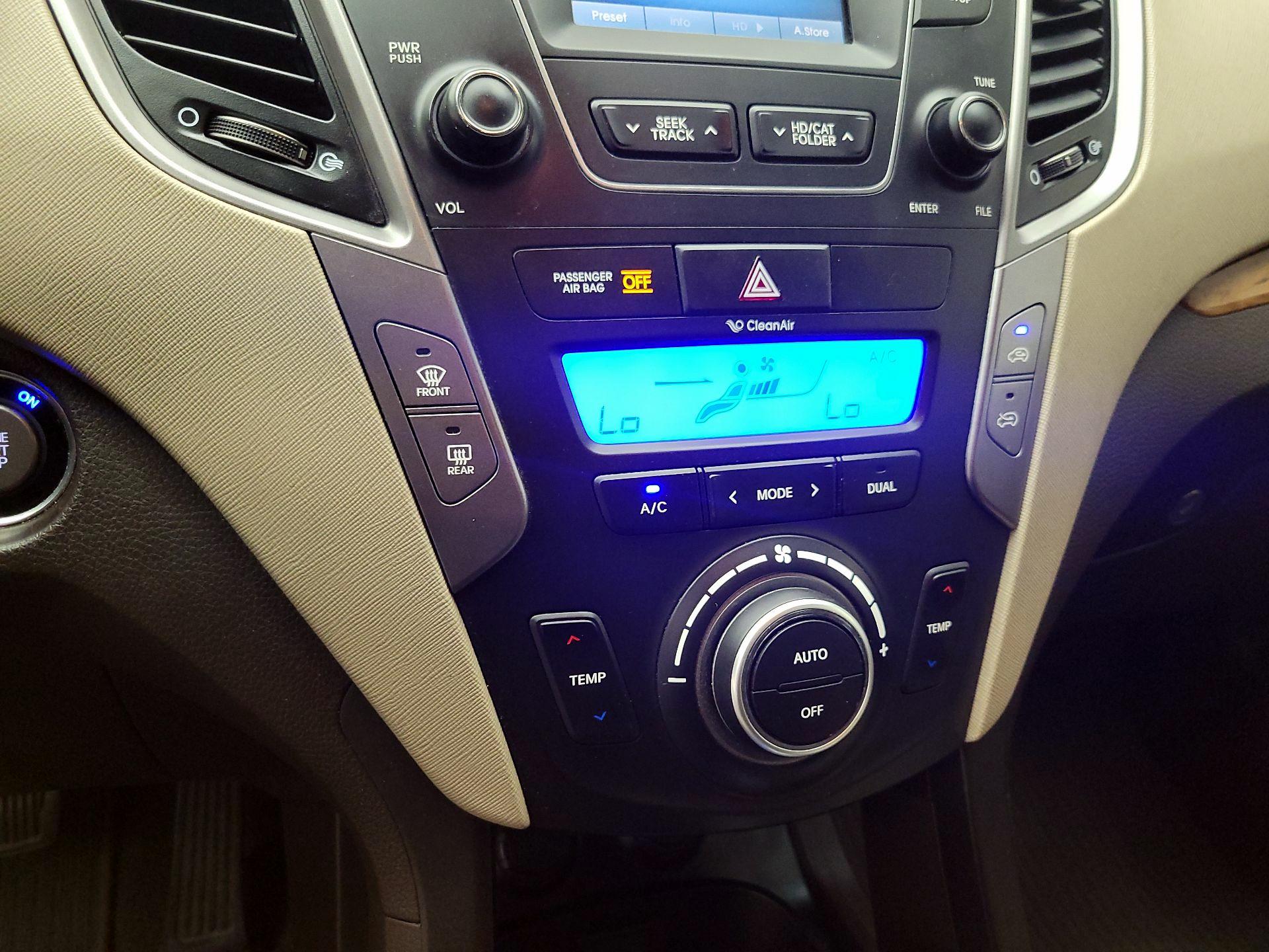 Thumbnail: 2014 Hyundai Santa Fe - 16