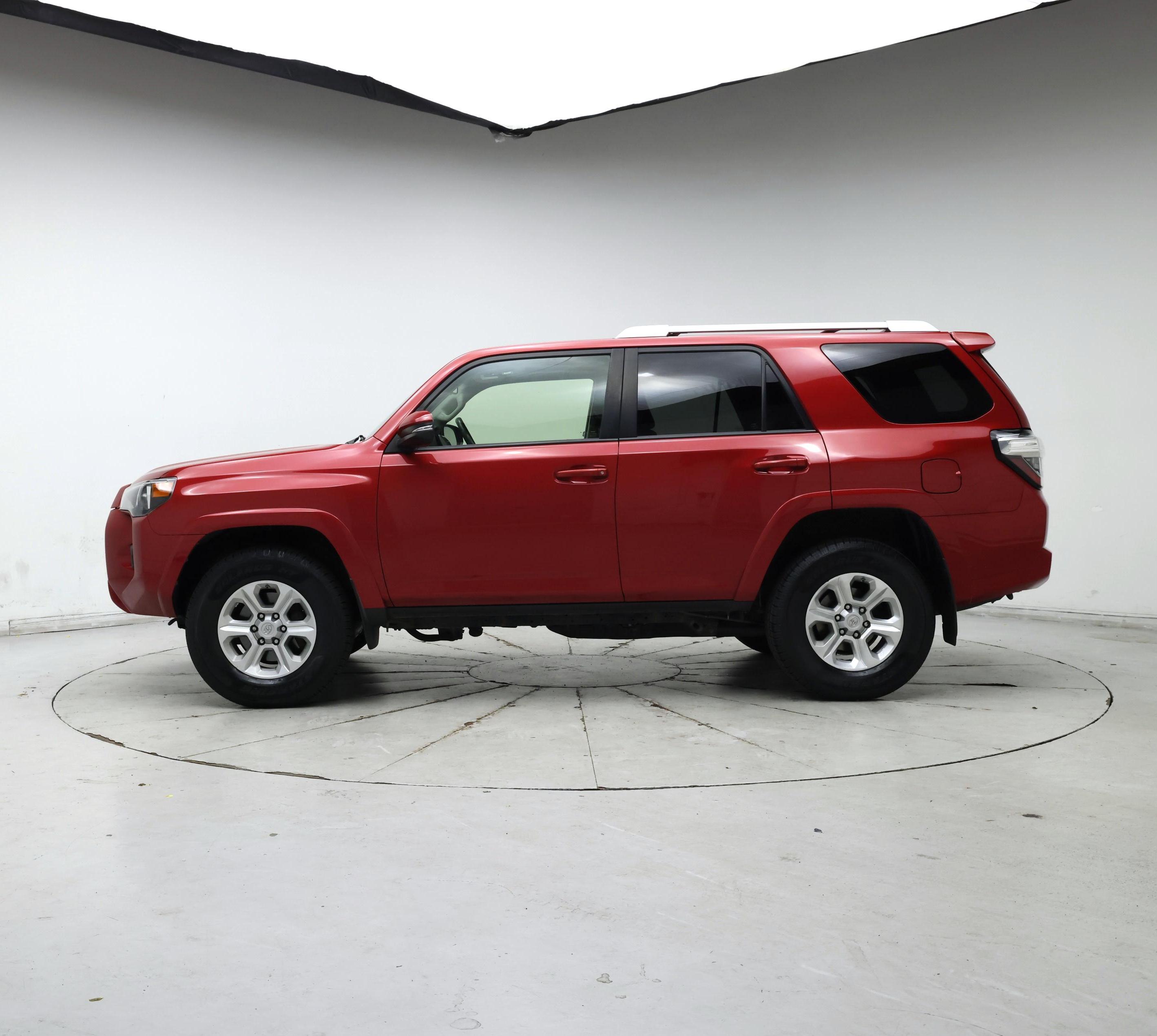 Thumbnail: 2018 Toyota 4Runner - 3