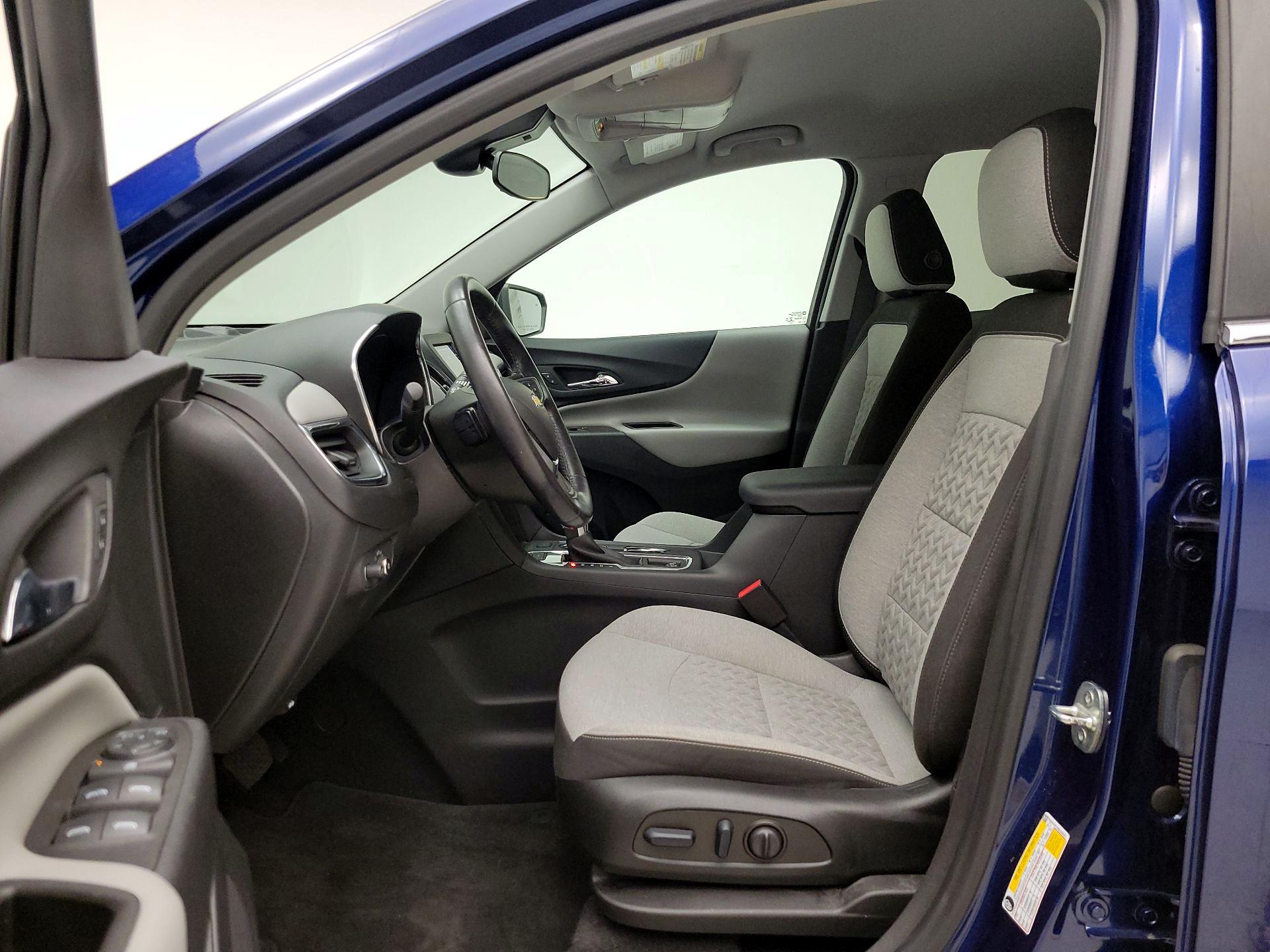 Thumbnail: 2022 Chevrolet Equinox - 11