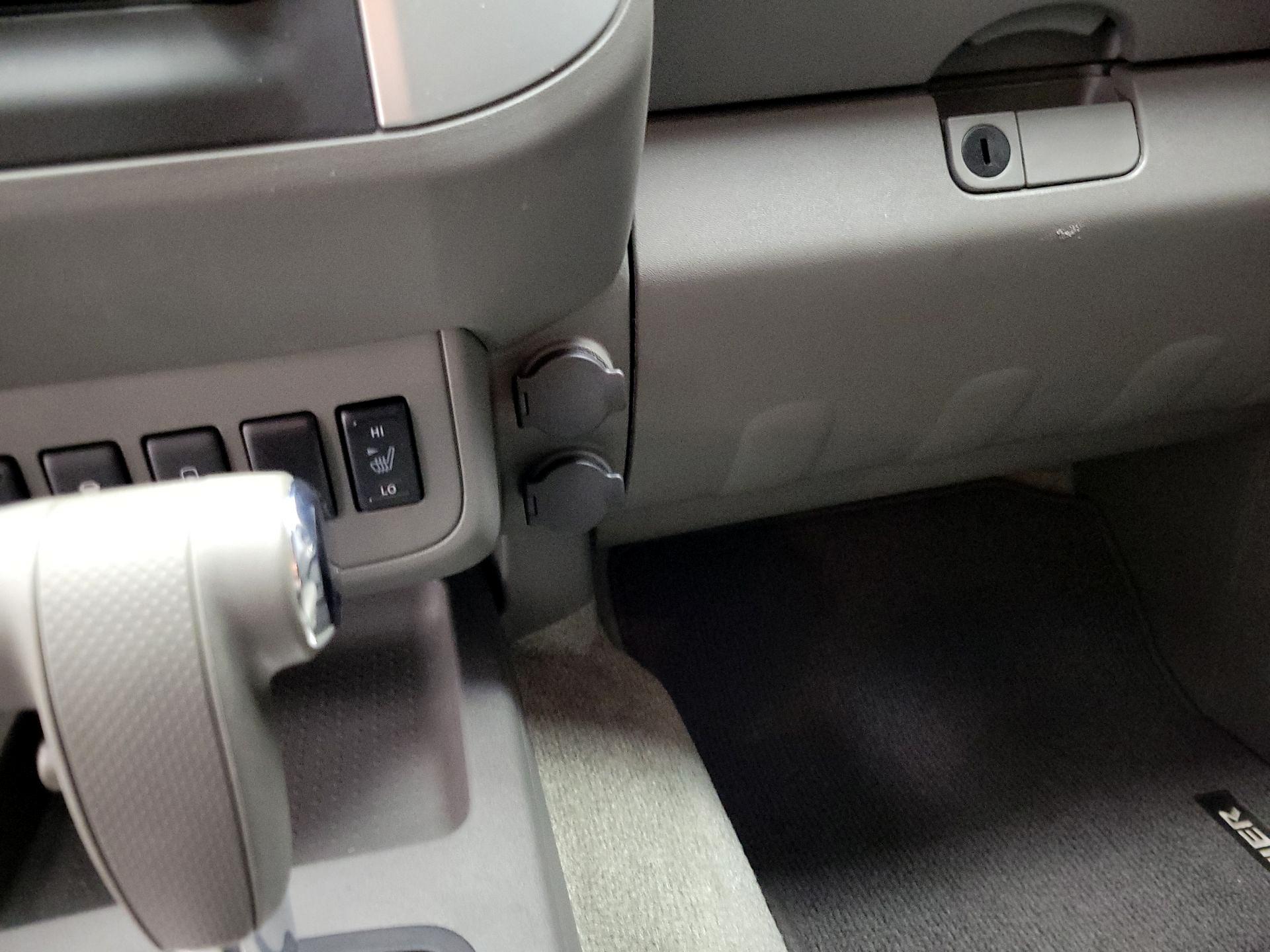 Thumbnail: 2016 Nissan Frontier - 18