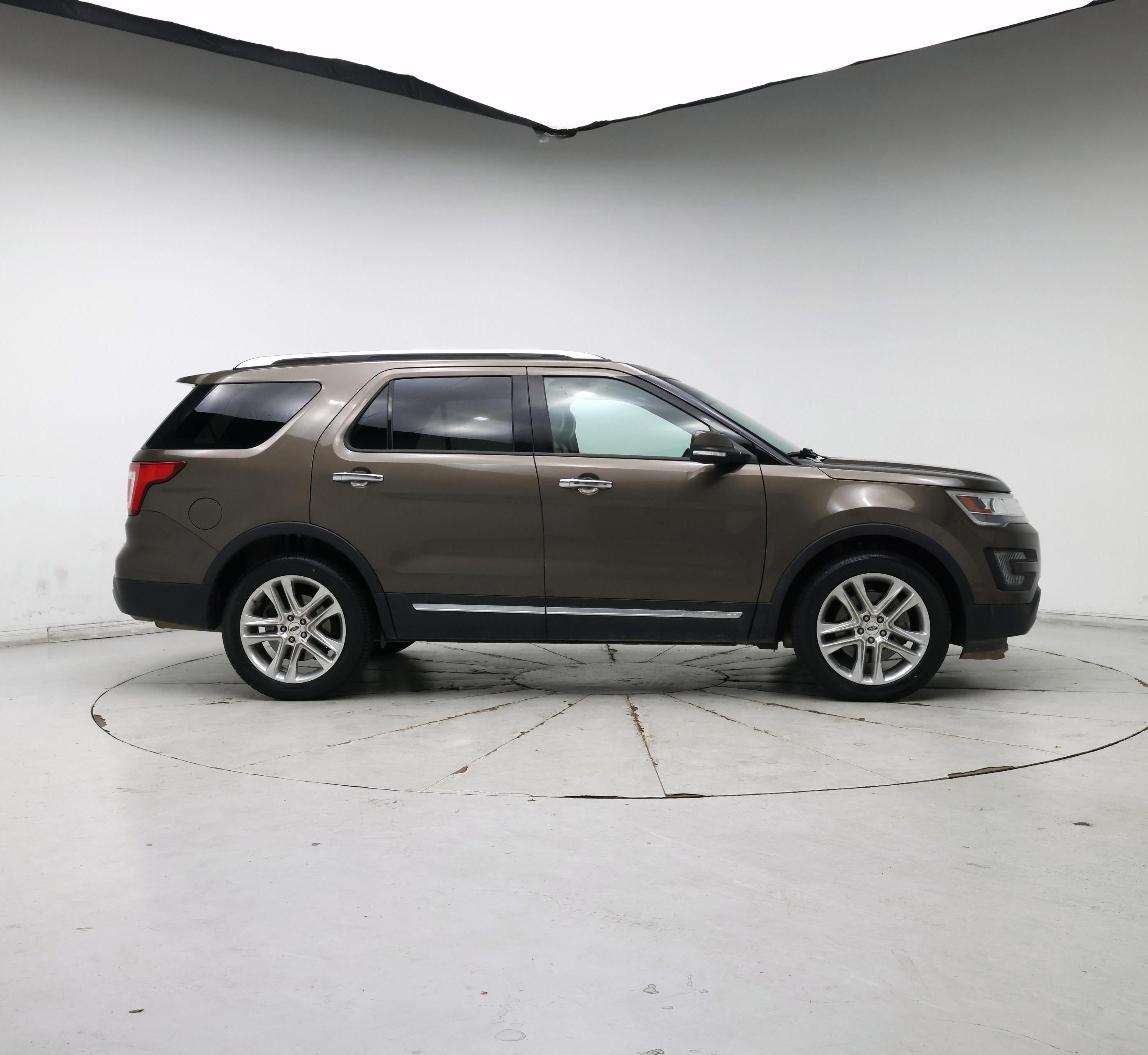 Thumbnail: 2016 Ford Explorer - 7