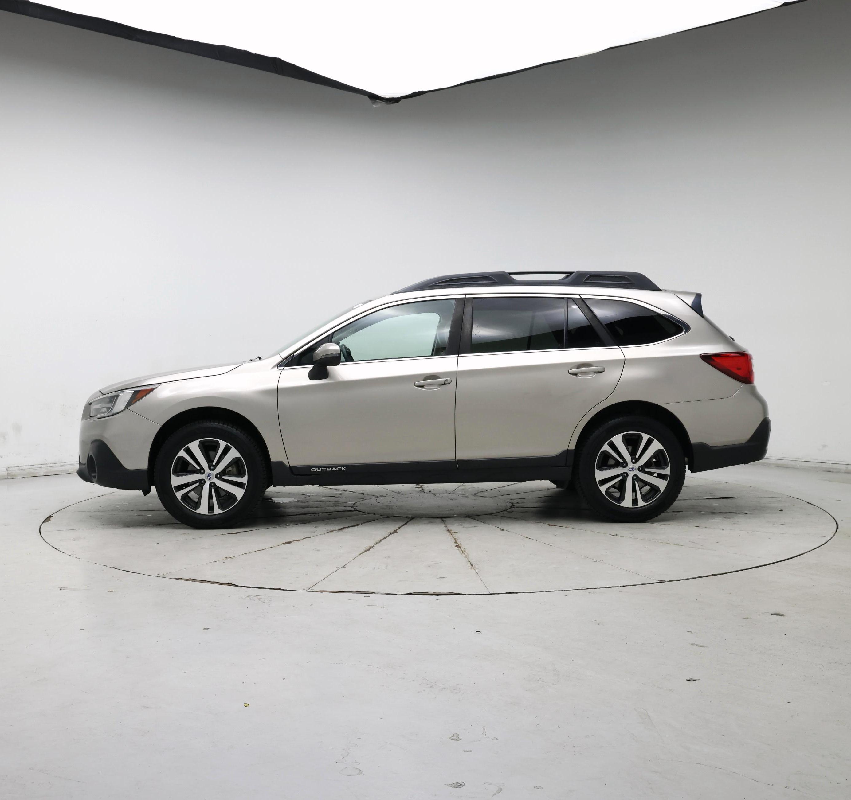 Thumbnail: 2019 Subaru Outback - 3