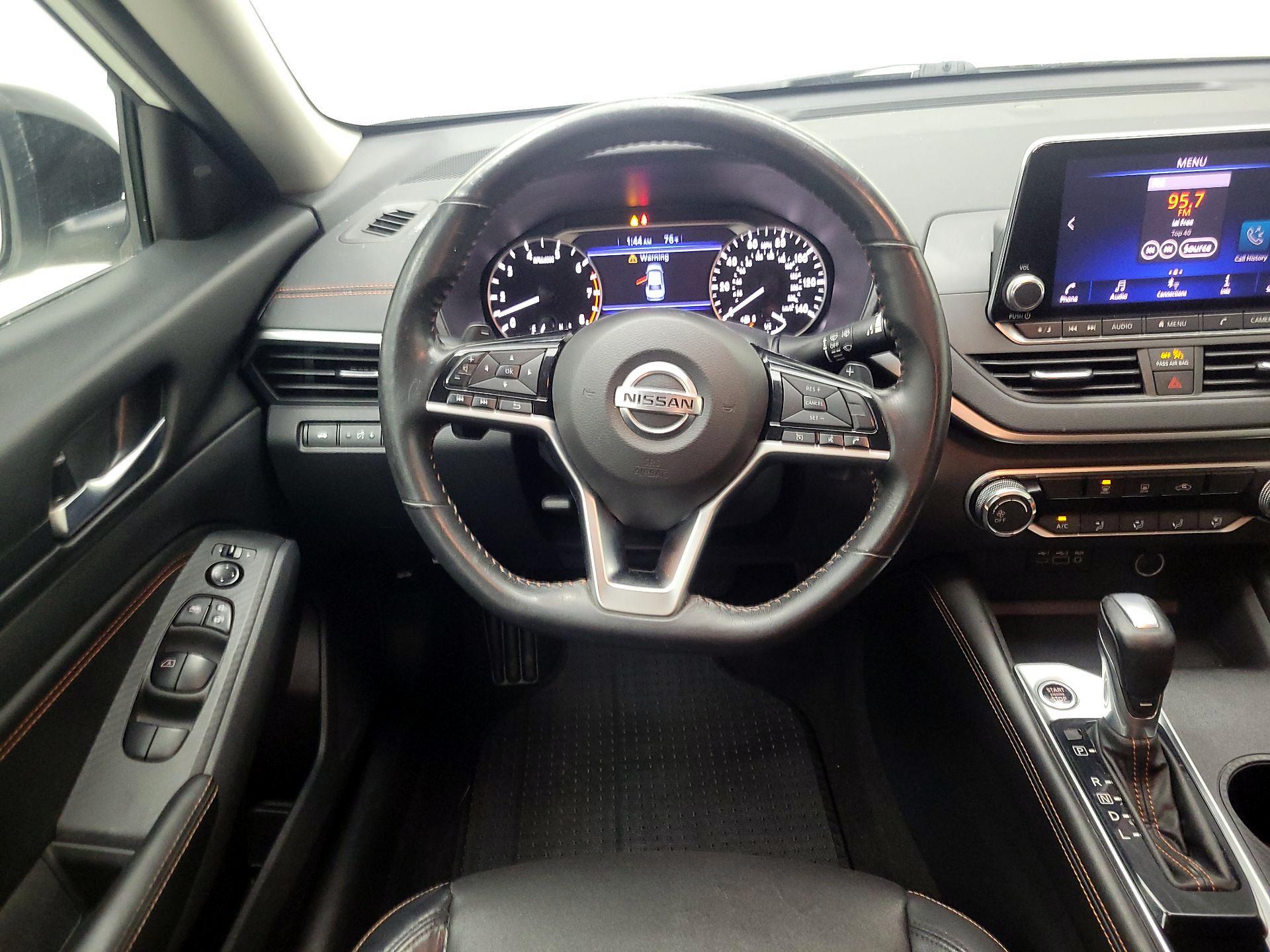 Thumbnail: 2021 Nissan Altima - 10