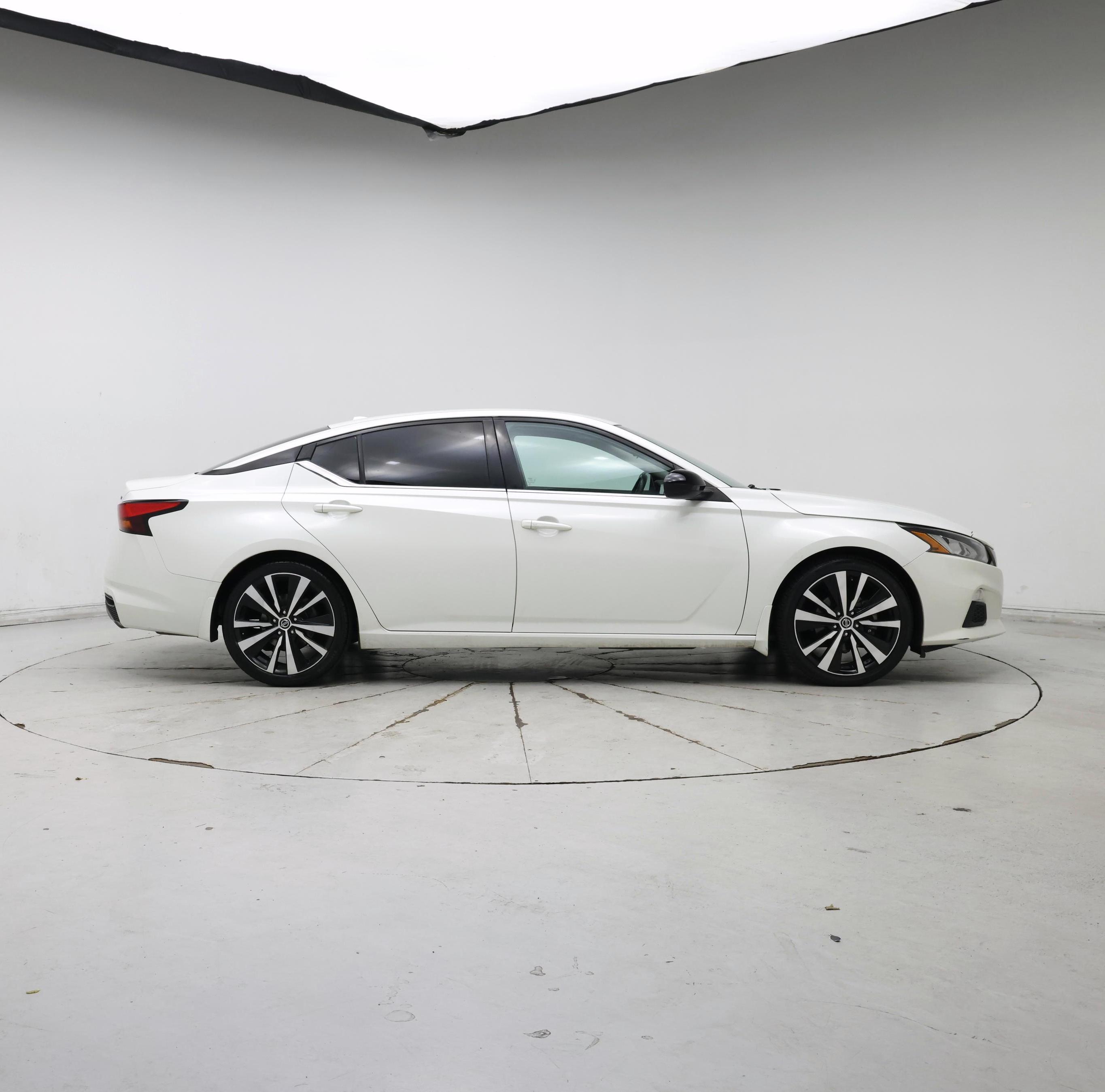Thumbnail: 2021 Nissan Altima - 7