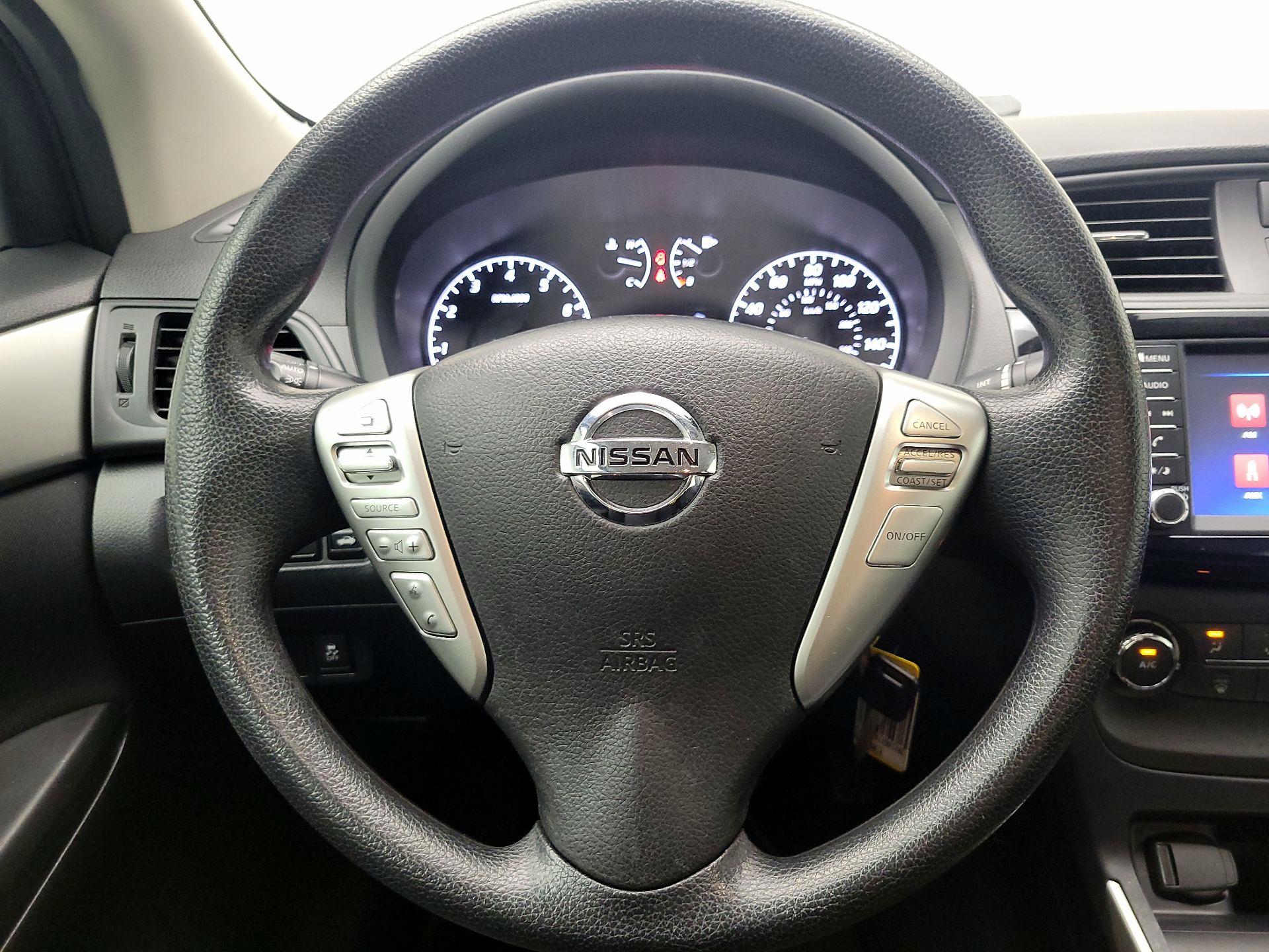 Thumbnail: 2019 Nissan Sentra - 10
