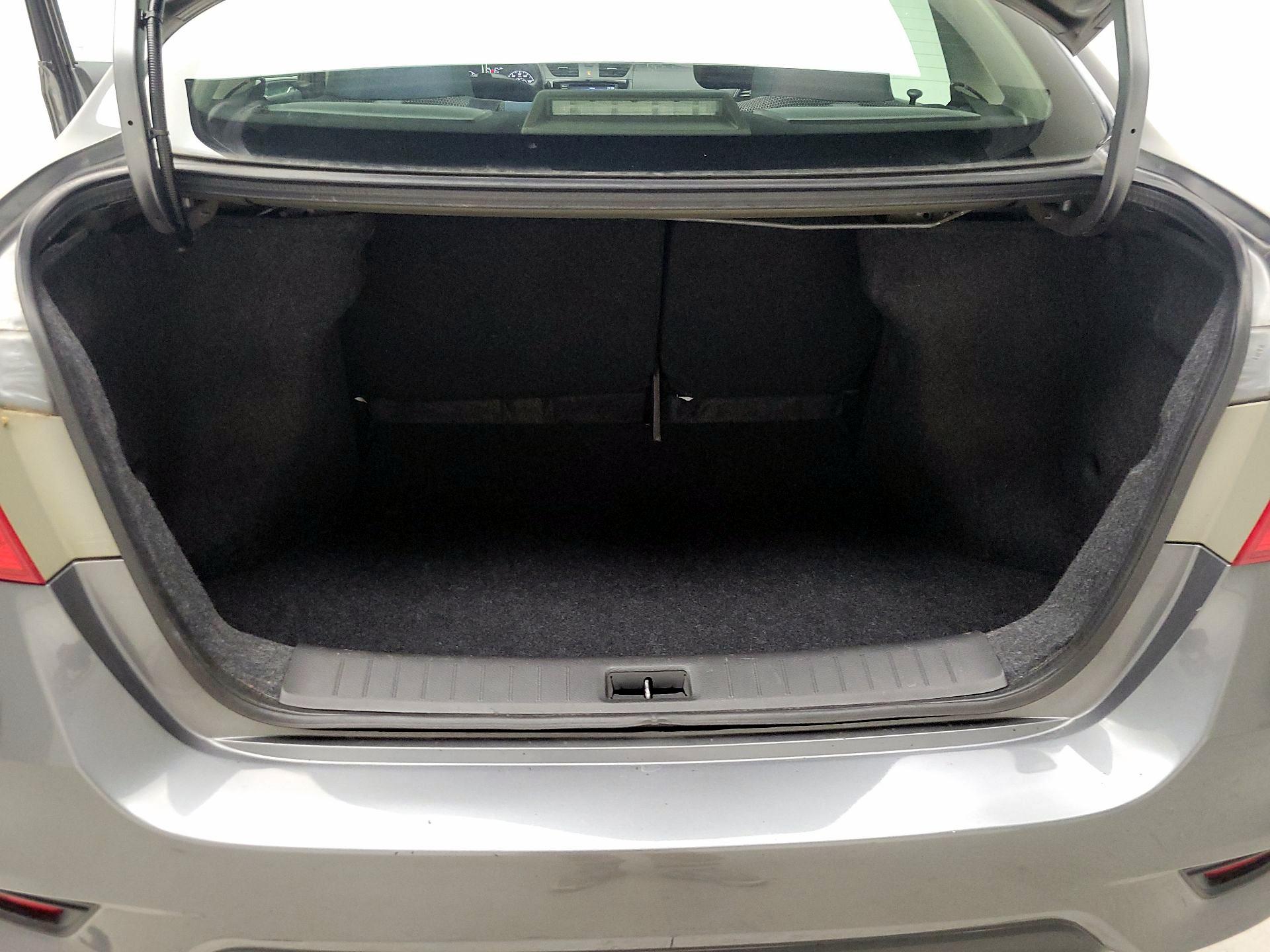 Thumbnail: 2019 Nissan Sentra - 20