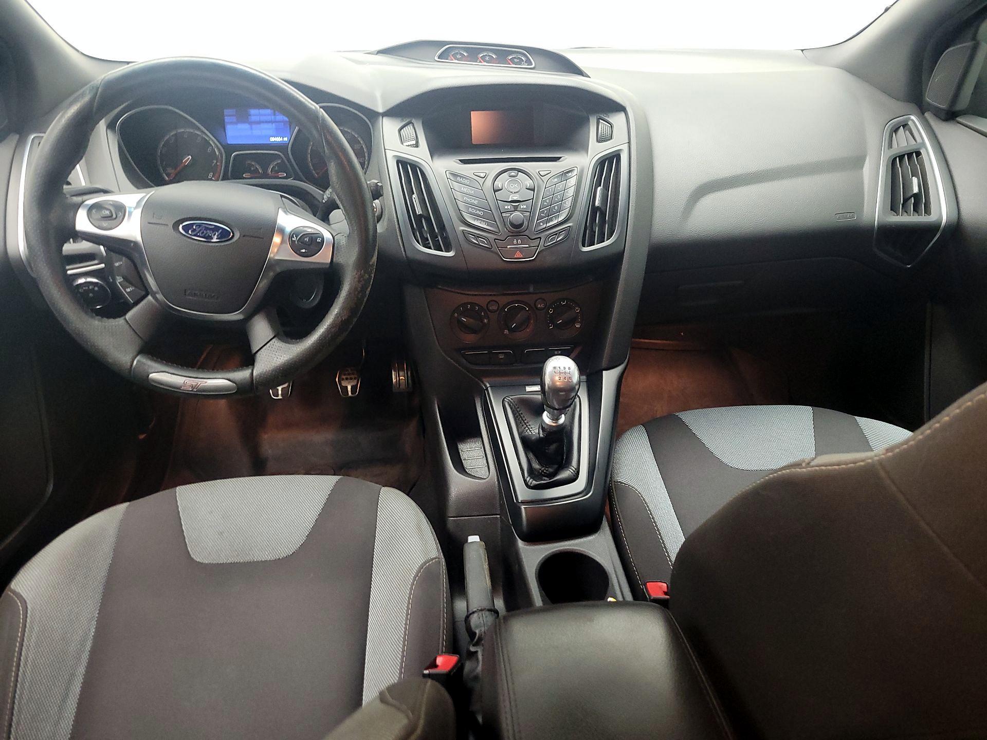 Thumbnail: 2014 Ford Focus - 9