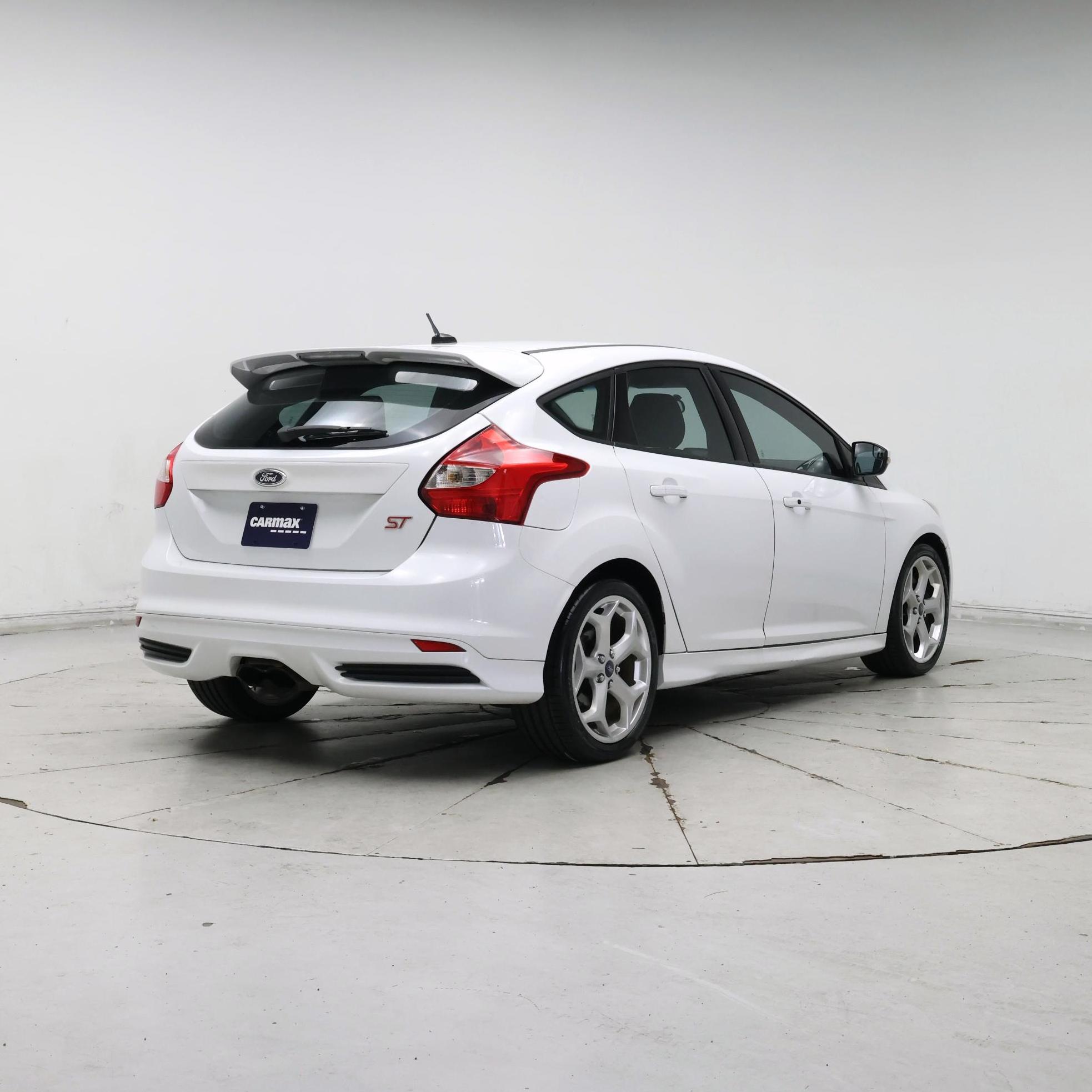 Thumbnail: 2014 Ford Focus - 8