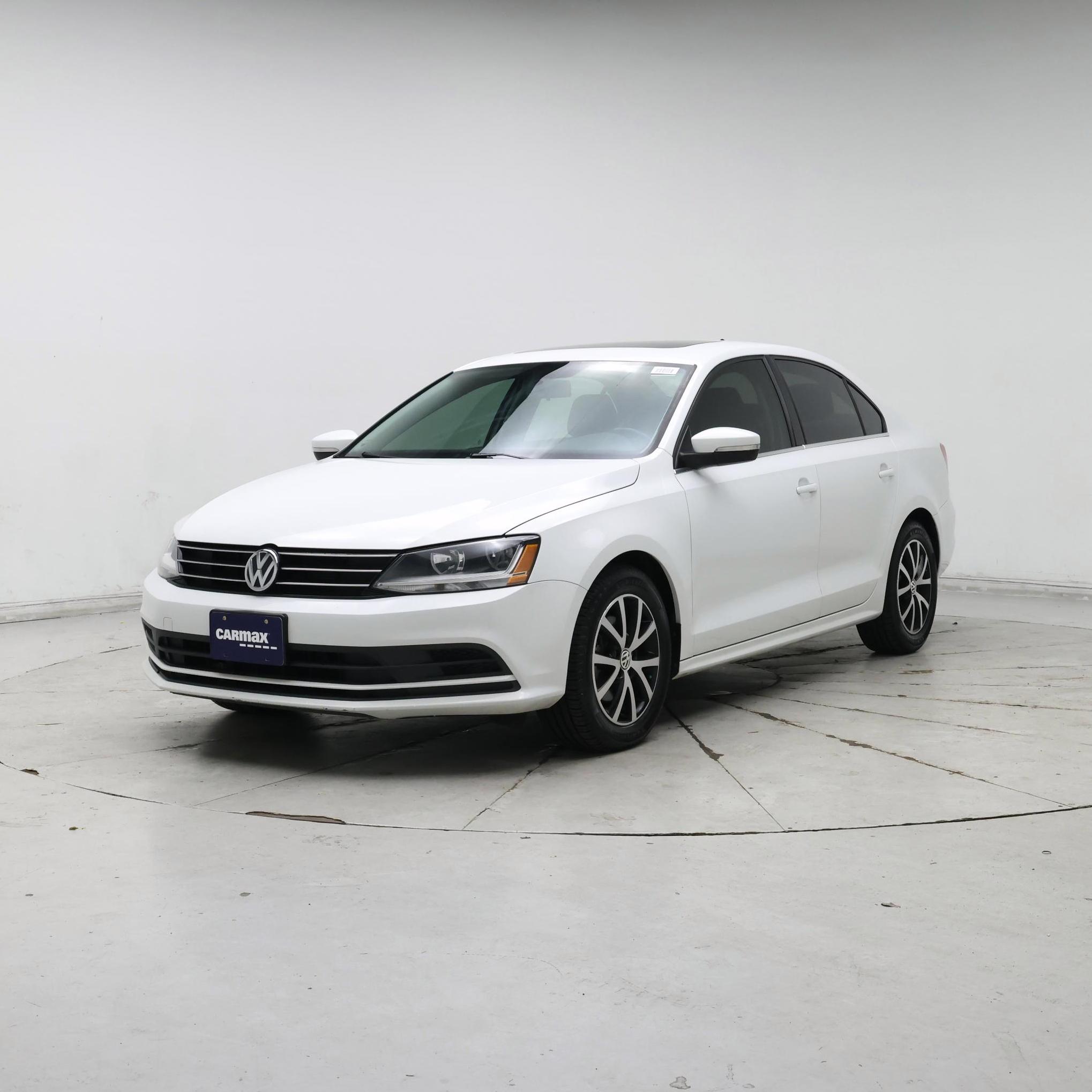 Thumbnail: 2017 Volkswagen Jetta - 4