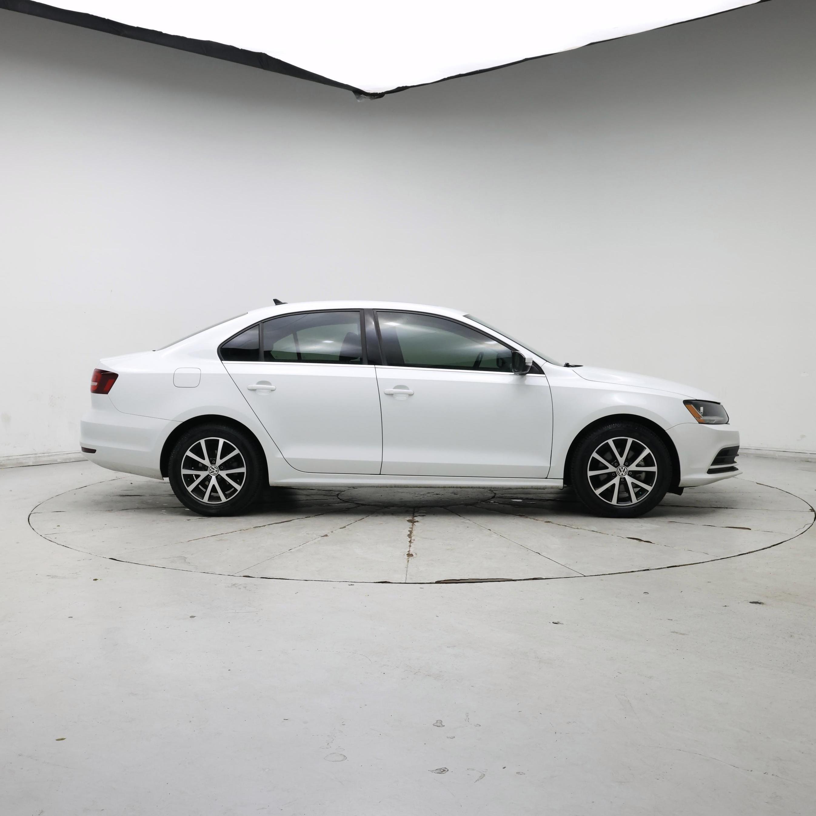 Thumbnail: 2017 Volkswagen Jetta - 7