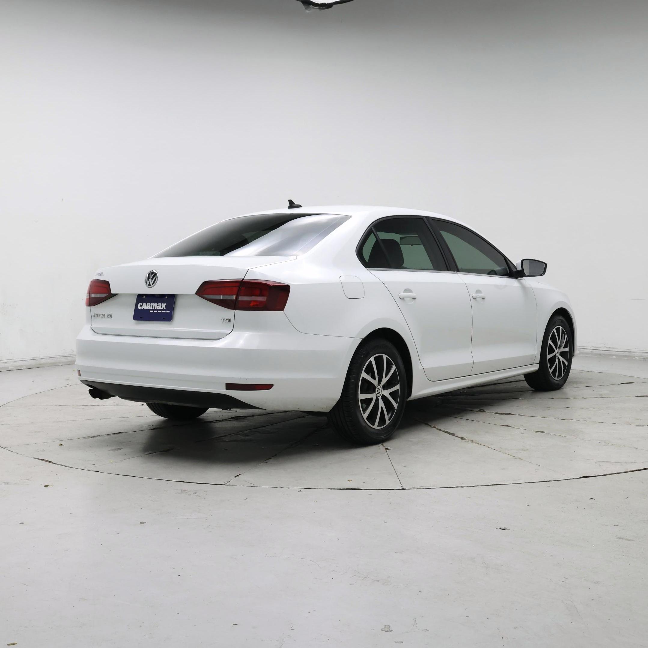 Thumbnail: 2017 Volkswagen Jetta - 8