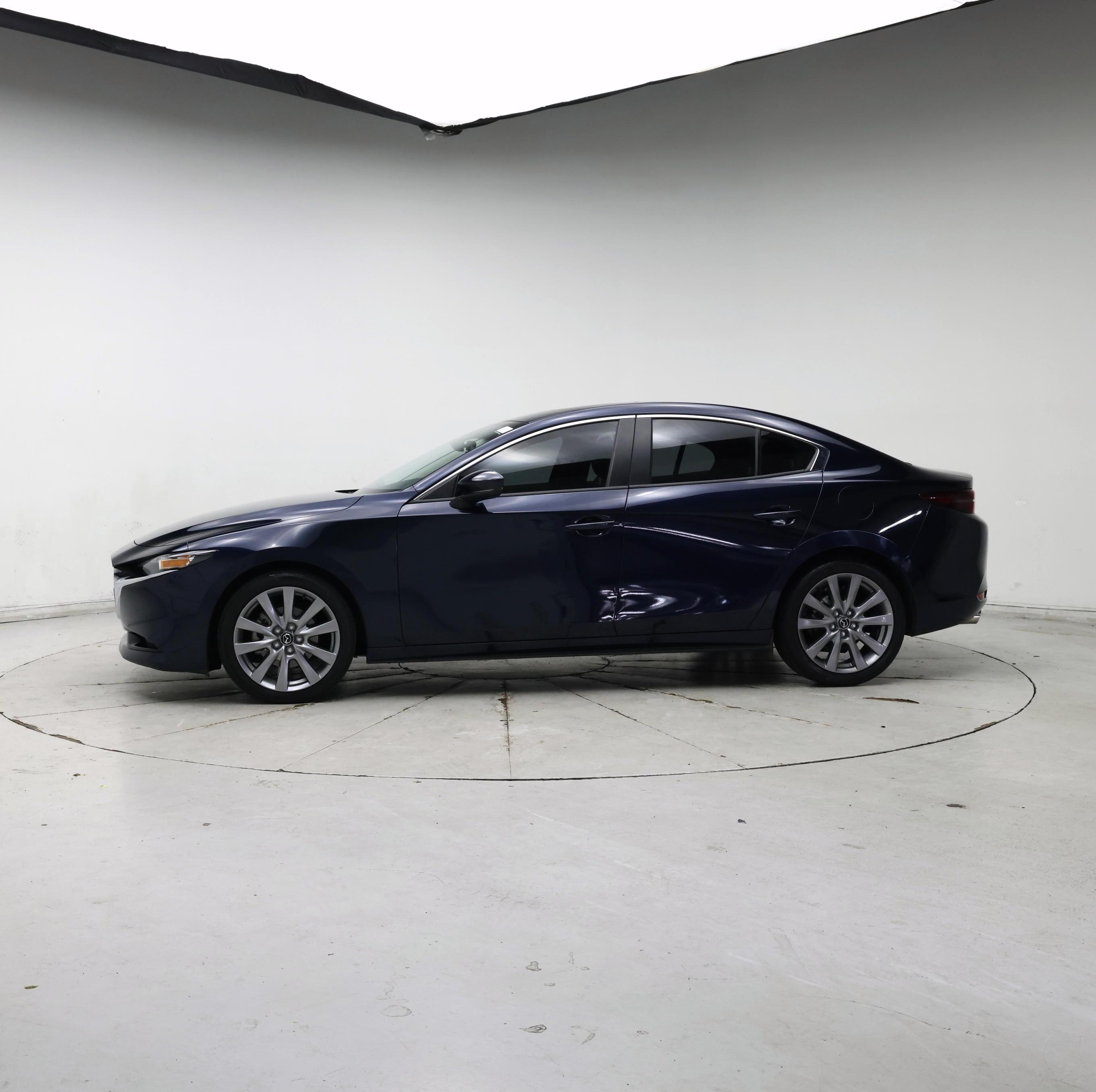 Thumbnail: 2021 Mazda Mazda3 - 3