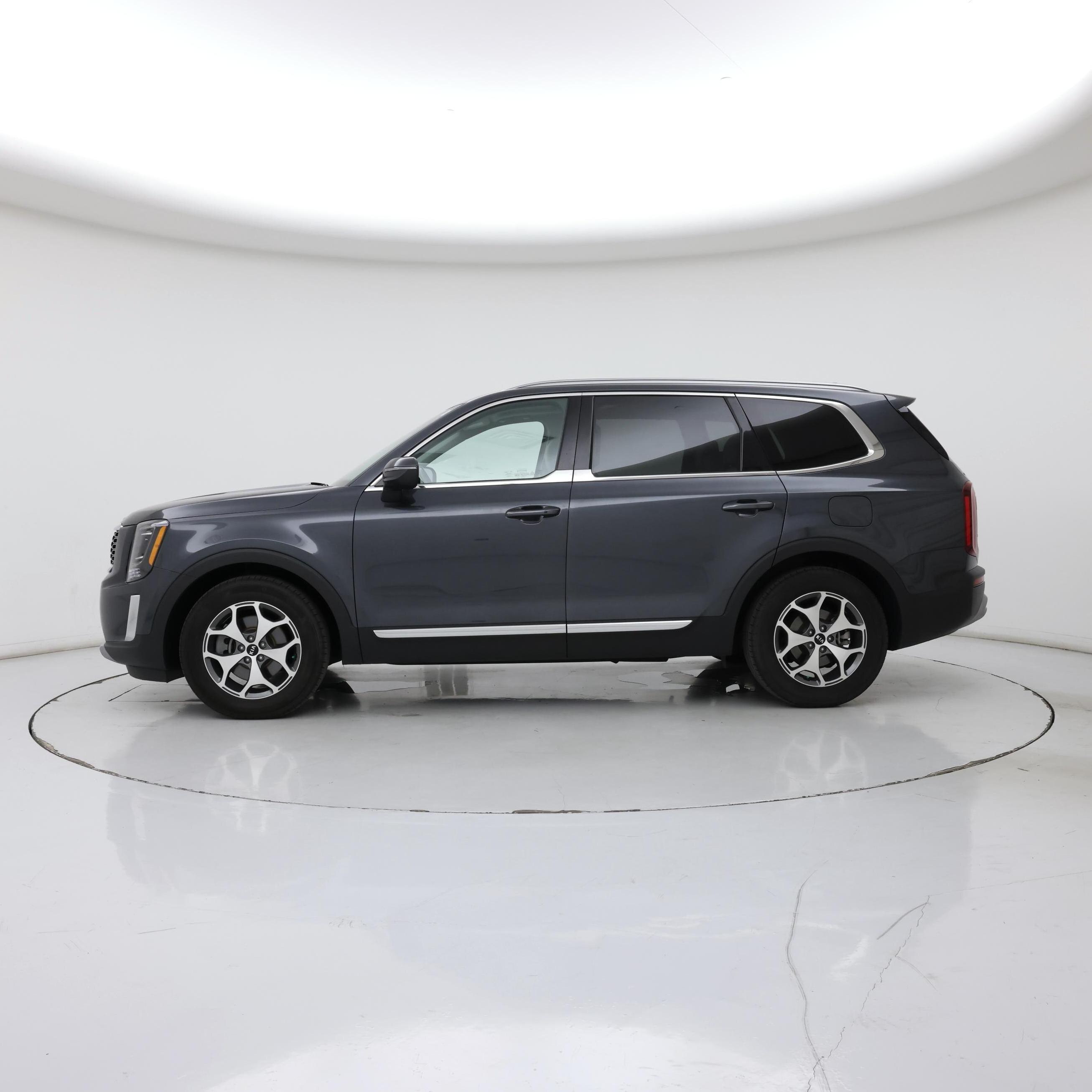 Thumbnail: 2020 Kia Telluride - 3