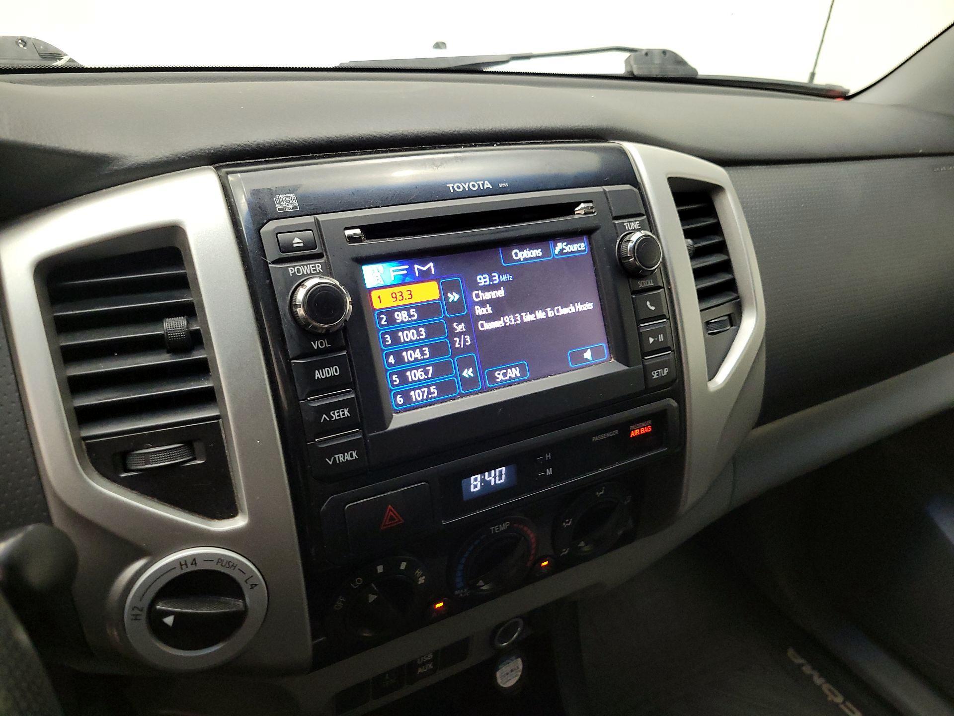 Thumbnail: 2013 Toyota Tacoma - 15