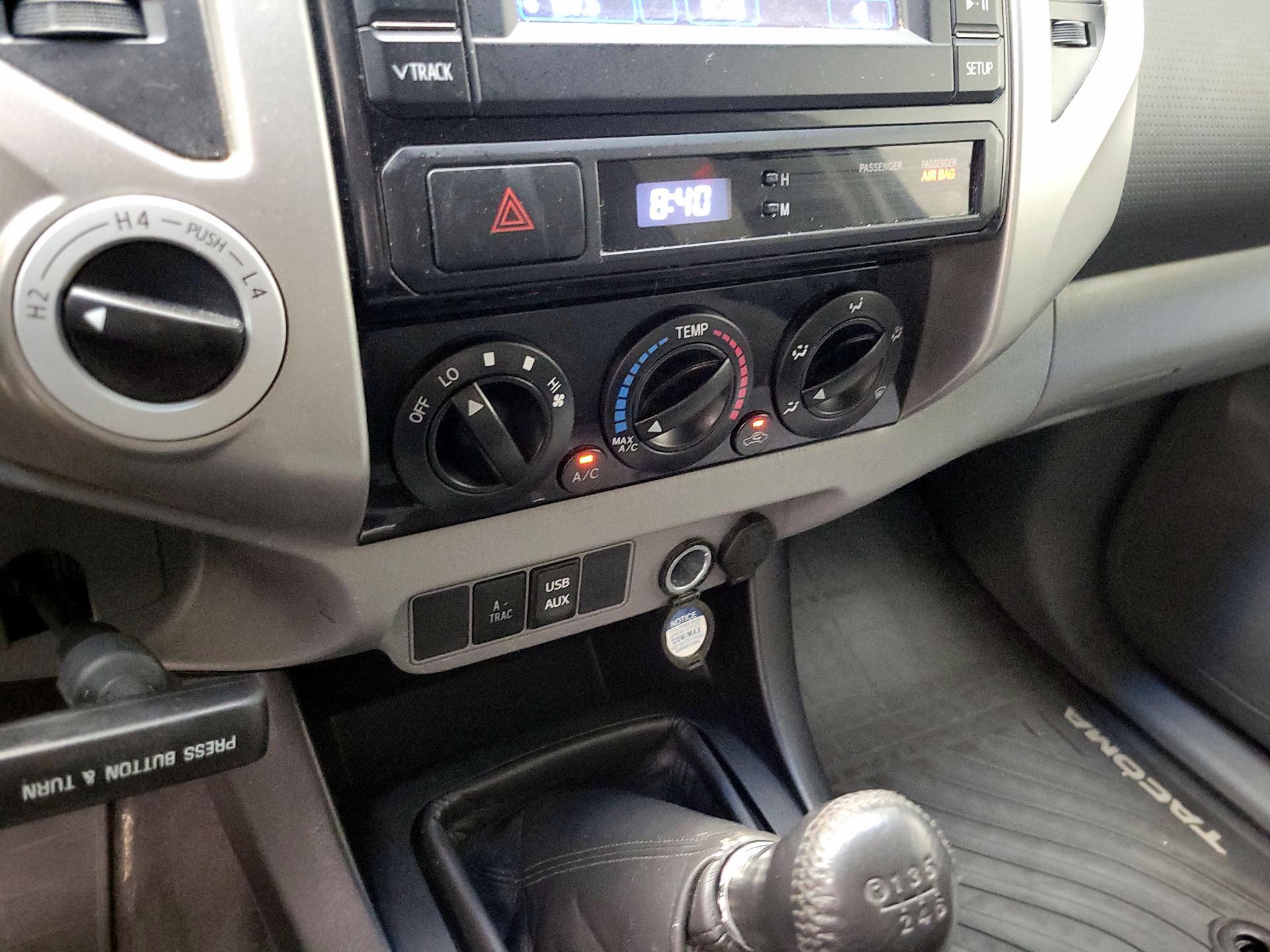 Thumbnail: 2013 Toyota Tacoma - 16