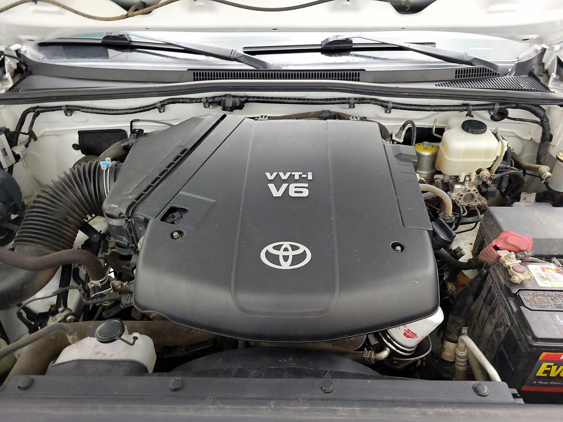 Thumbnail: 2013 Toyota Tacoma - 20