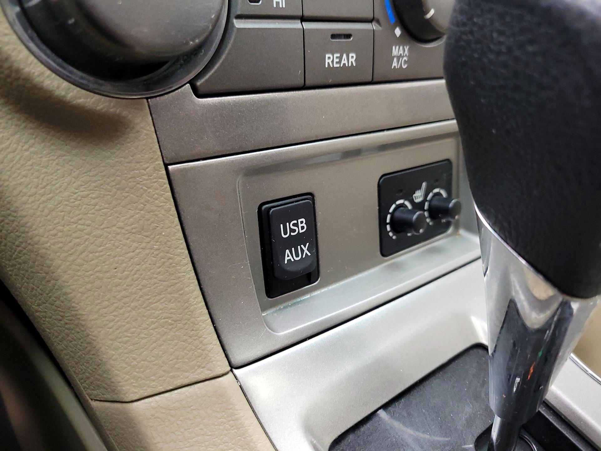 Thumbnail: 2013 Toyota Highlander - 18