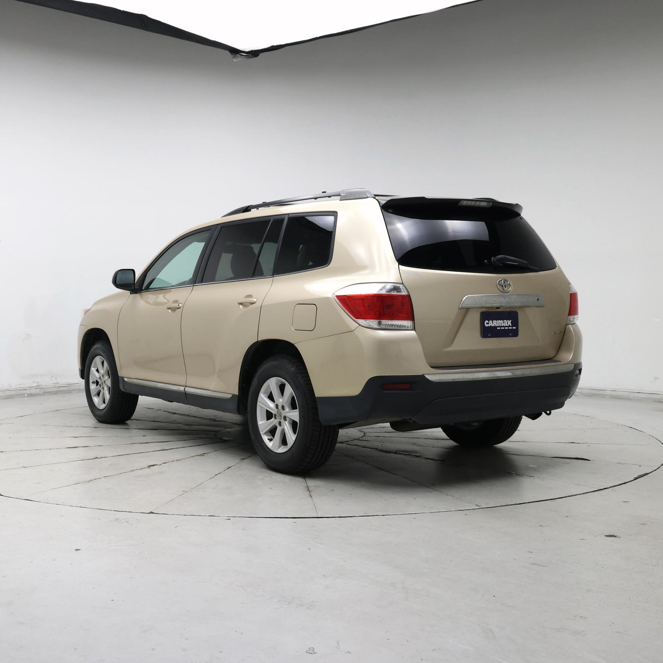 Thumbnail: 2013 Toyota Highlander - 2